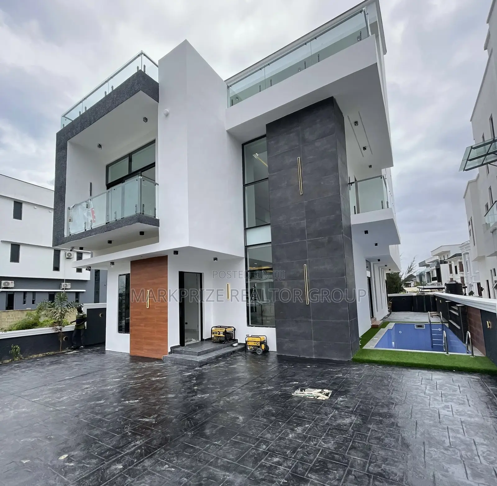 5bdrm Duplex in Lekki County Homes for sale in Lekki