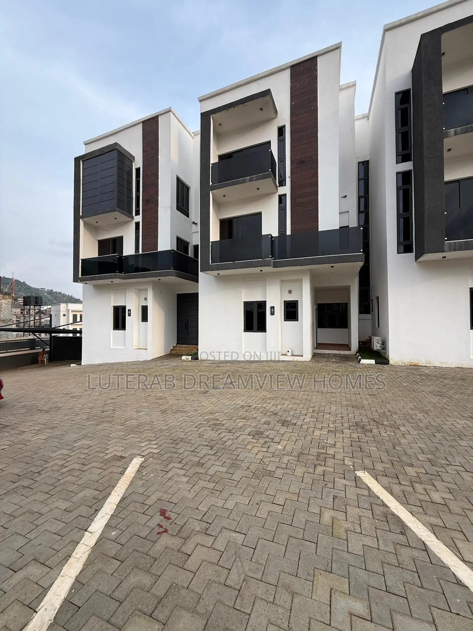 4bdrm Duplex in Katampe Extension for sale in Katampe Extension