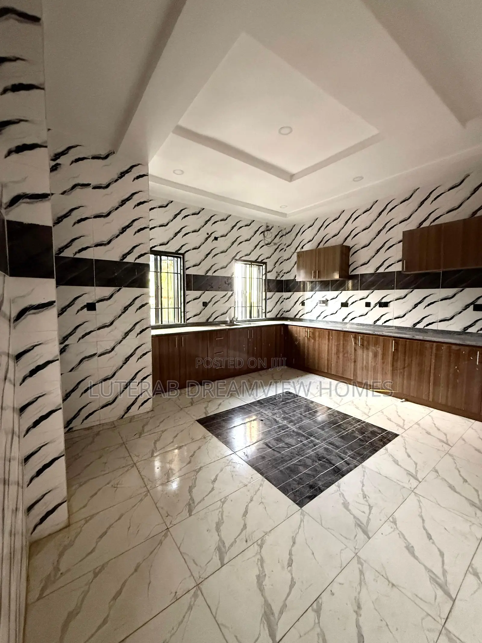 5bdrm Duplex in Kado for sale in Kado