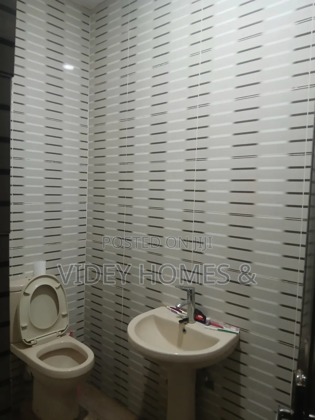 4bdrm Bungalow in Satos Estate, Galadimawa for rent in Galadimawa