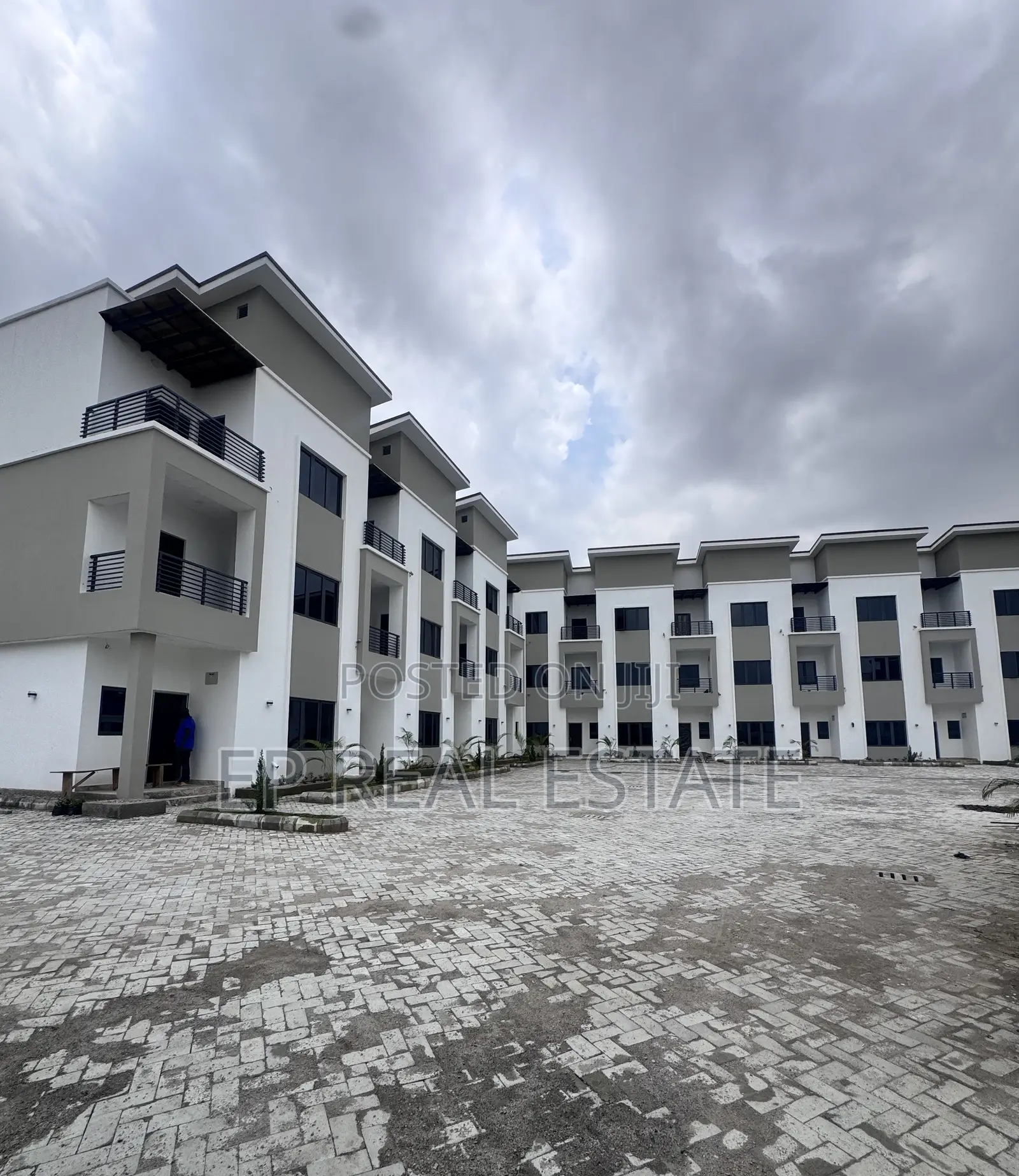 4bdrm Townhouse/Terrace in Jahi for sale in Jahi