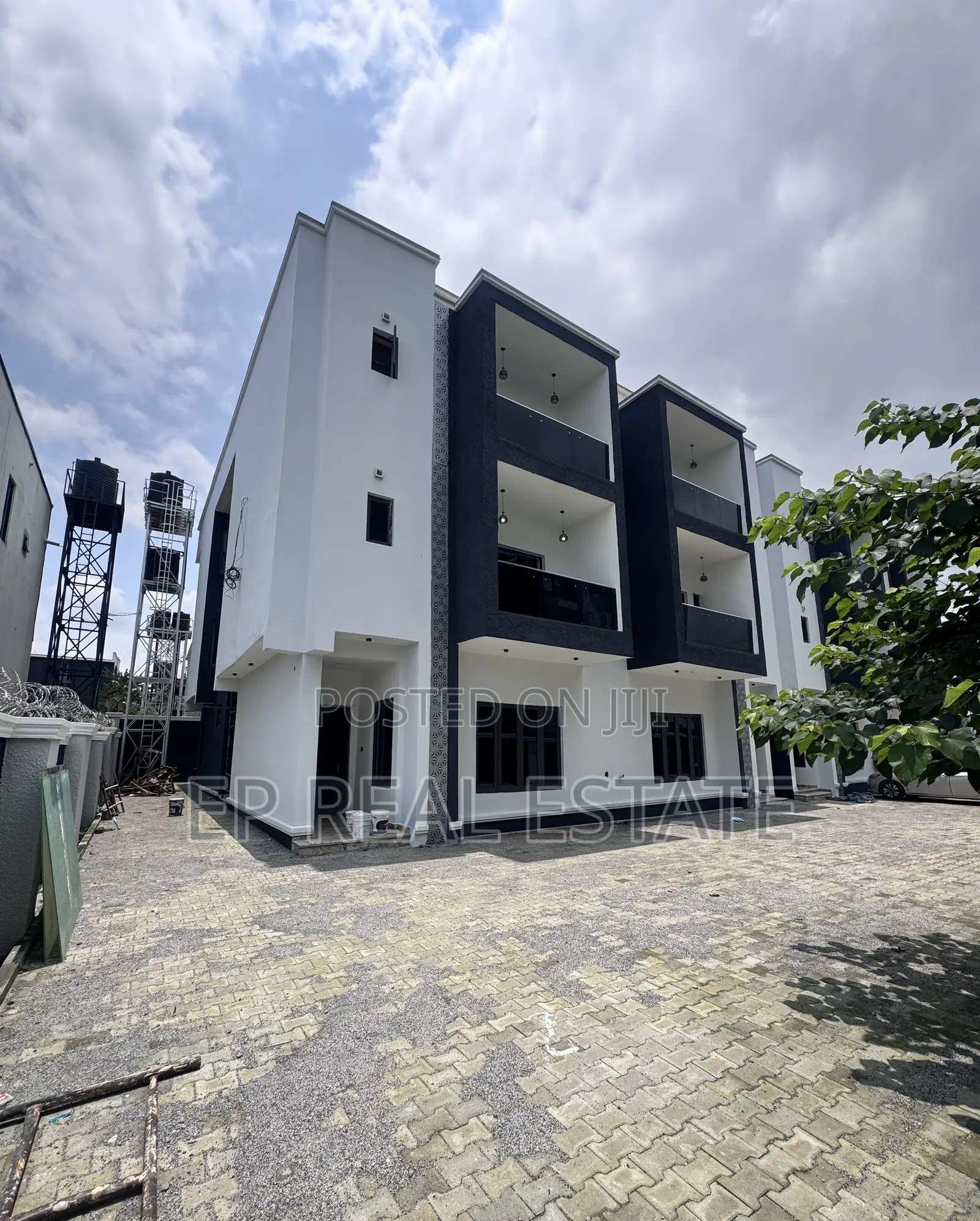 4bdrm Townhouse/Terrace in Jahi for sale in Jahi