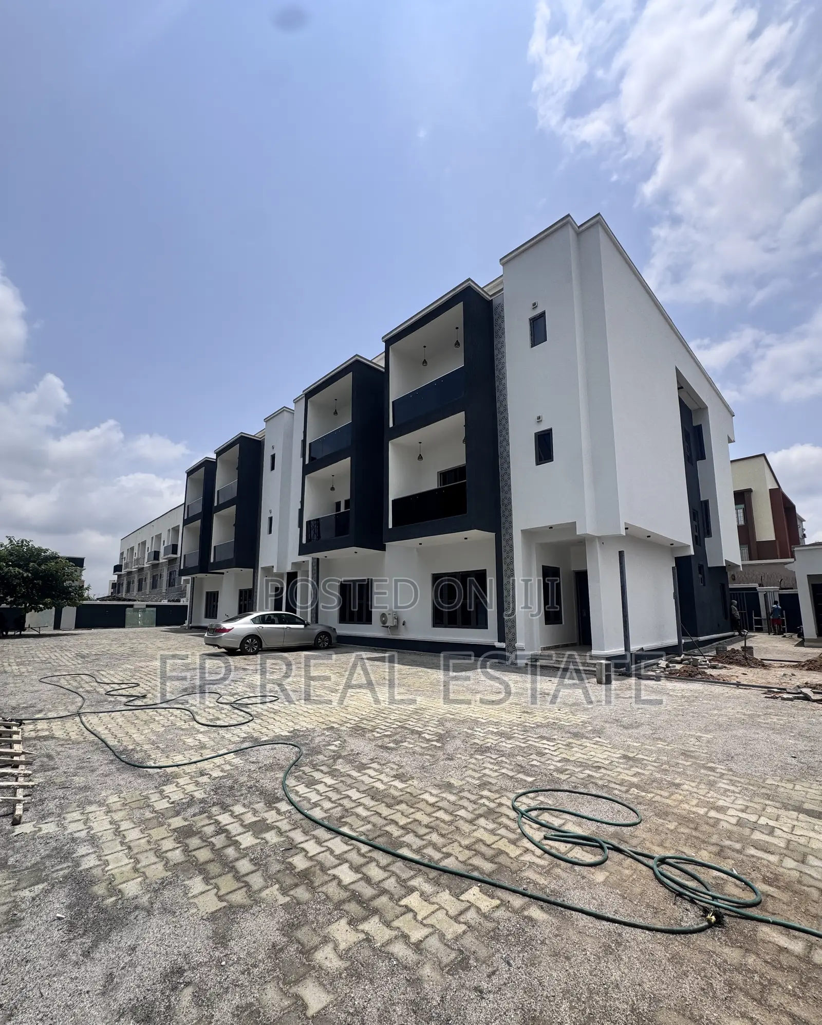 4bdrm Townhouse/Terrace in Jahi for sale in Jahi