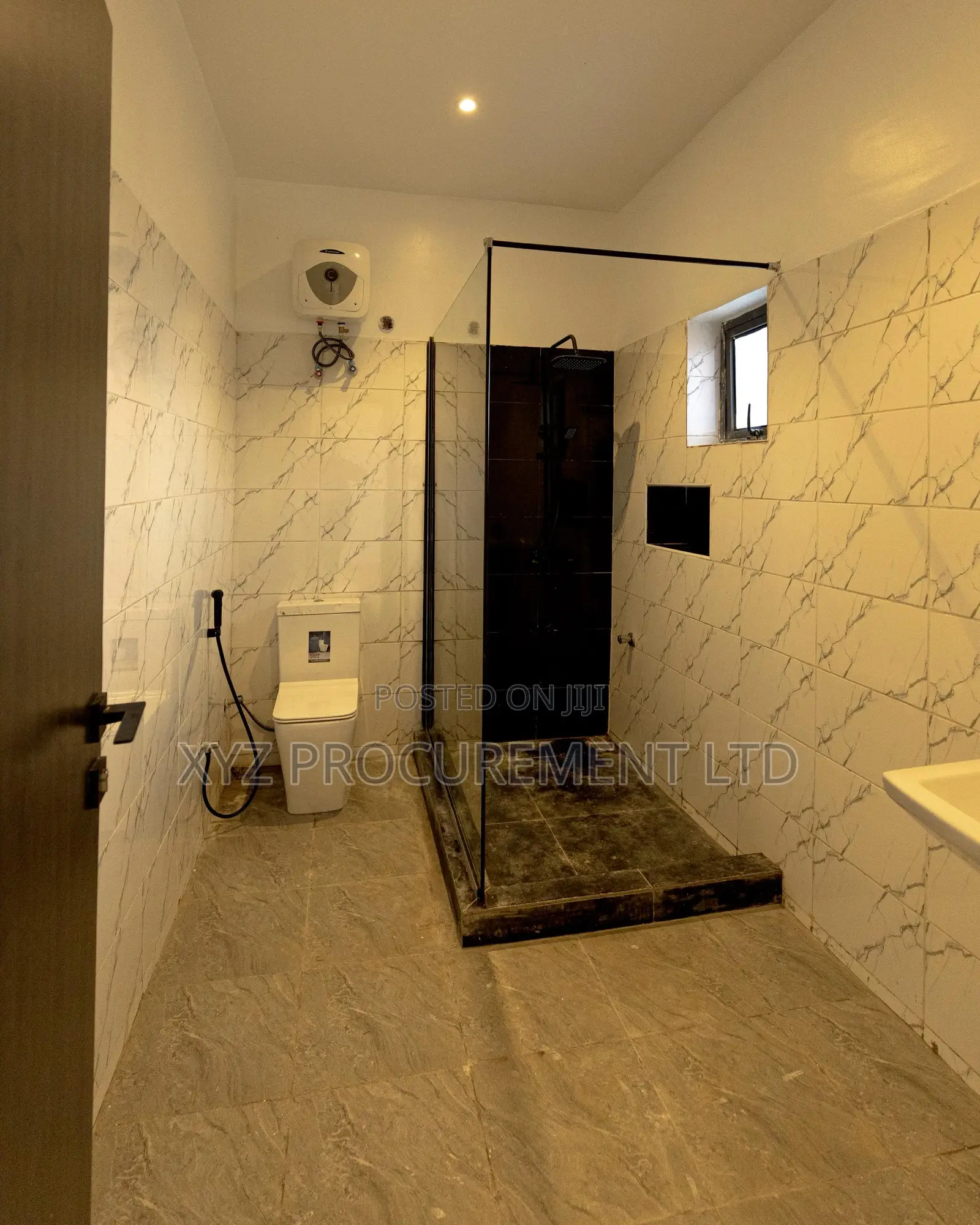 5bdrm Duplex in Guzape District for sale in Guzape District