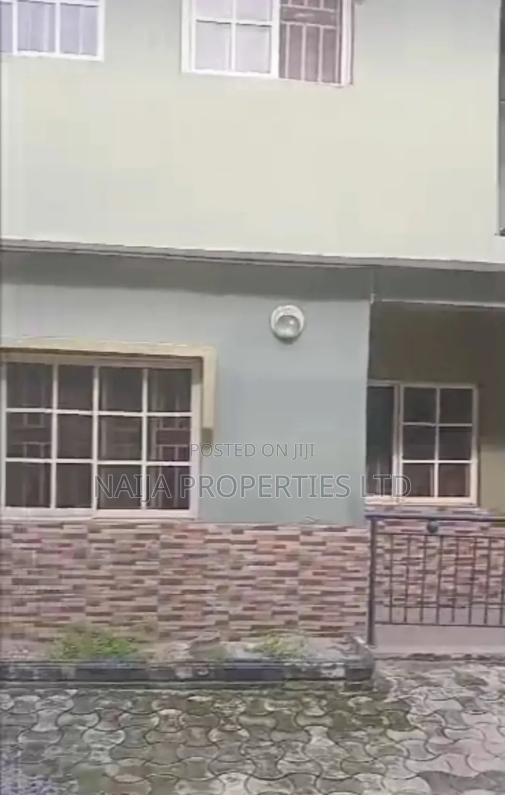 3bdrm Duplex in Warike, Abijo for sale in Abijo
