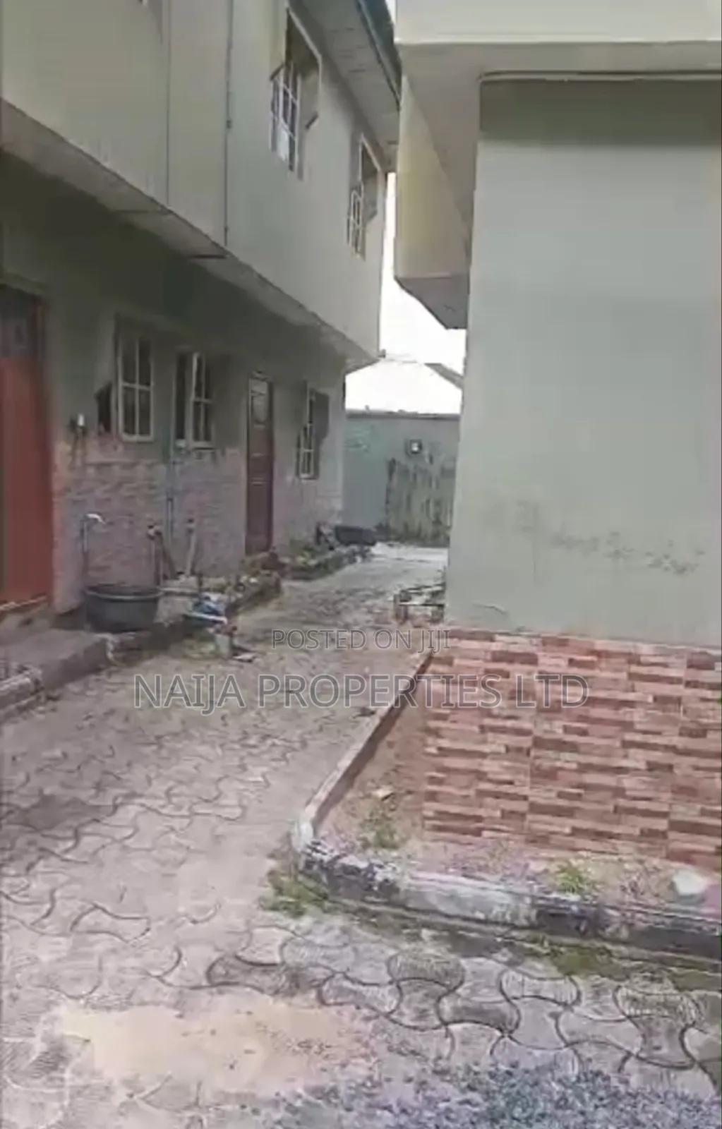 3bdrm Duplex in Warike, Abijo for sale in Abijo