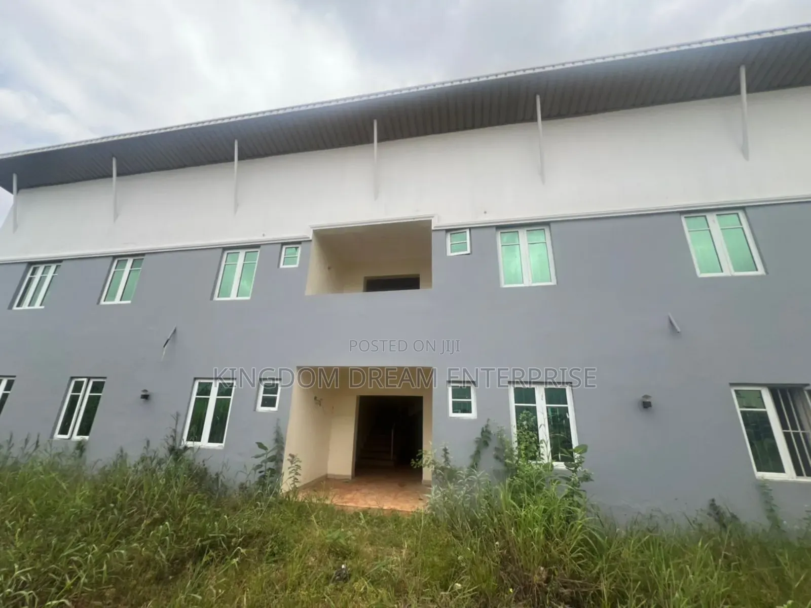 3bdrm Block of Flats in Greenfield Estate for sale in Isheri North