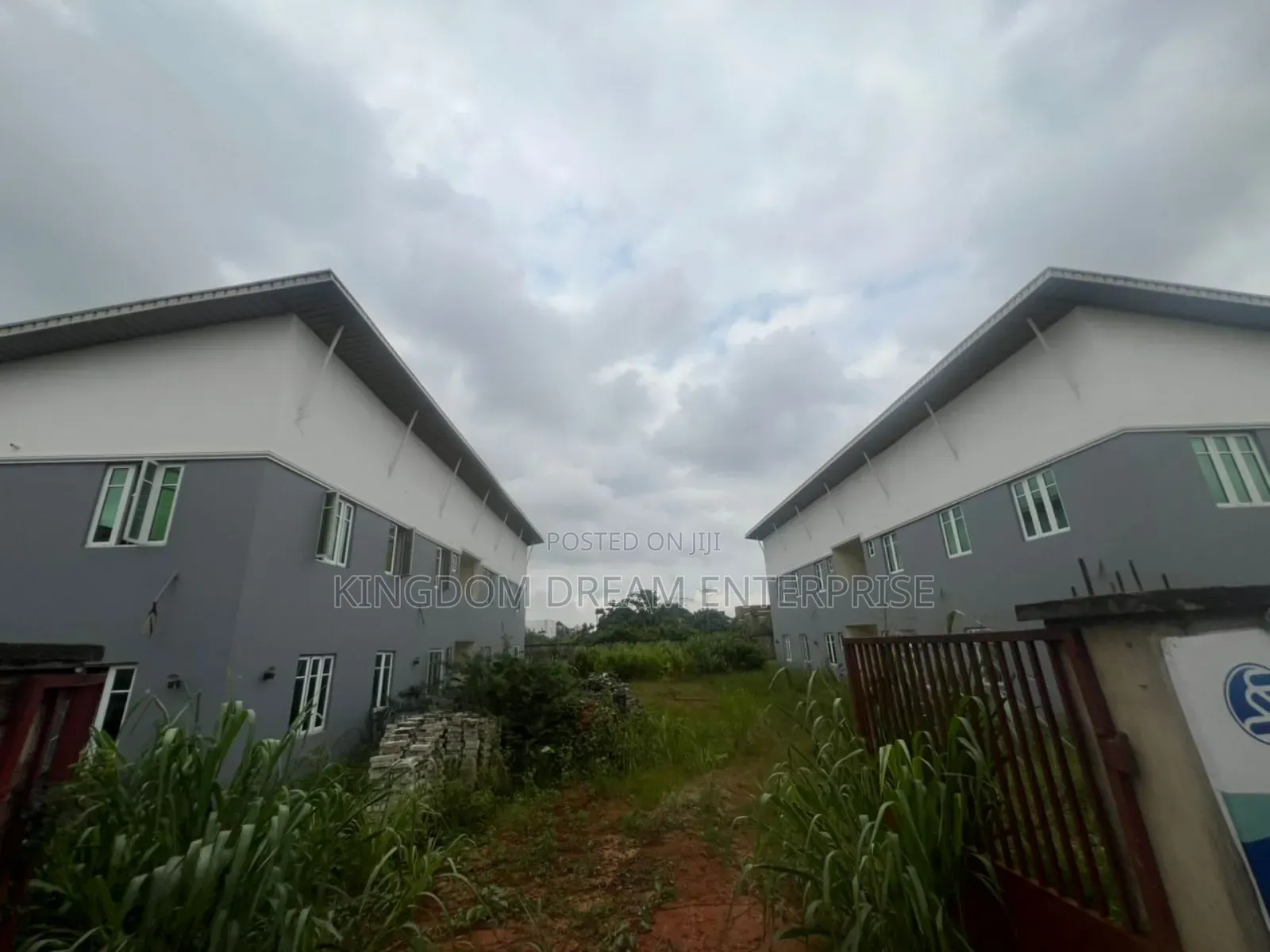 3bdrm Block of Flats in Greenfield Estate for sale in Isheri North