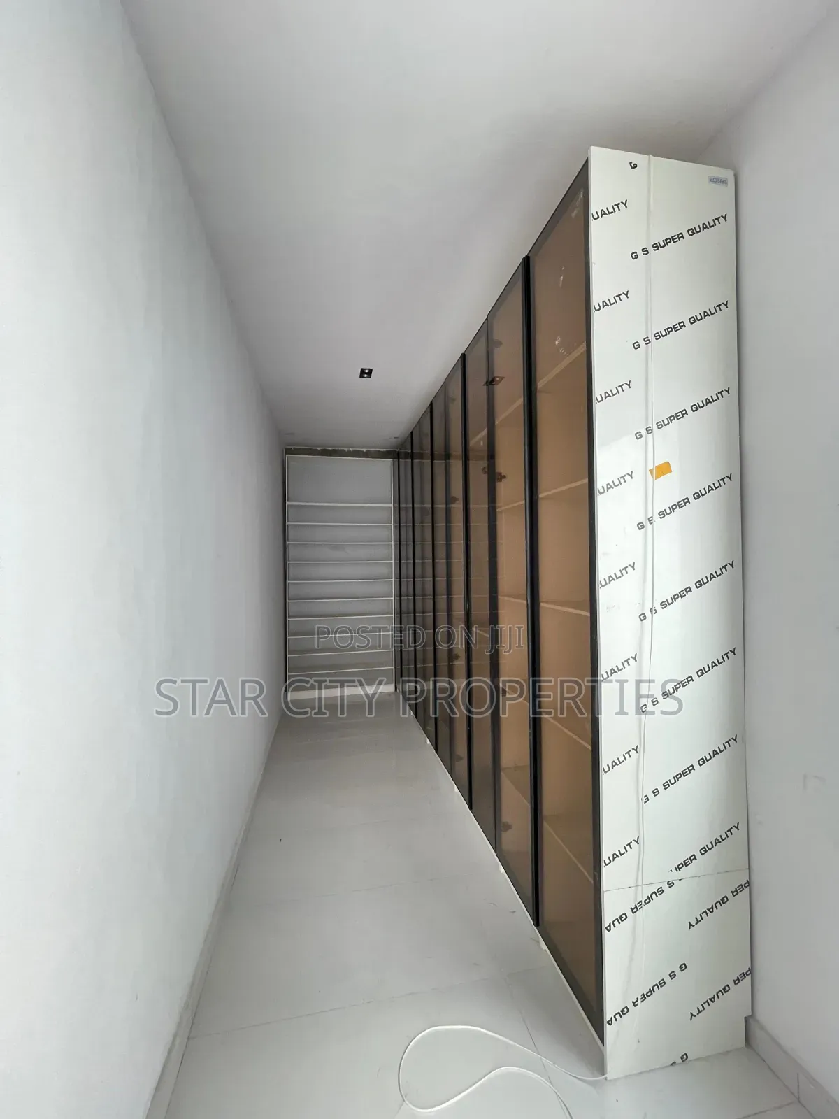 5bdrm House in Orchid Estate, Lekki for sale in Lekki