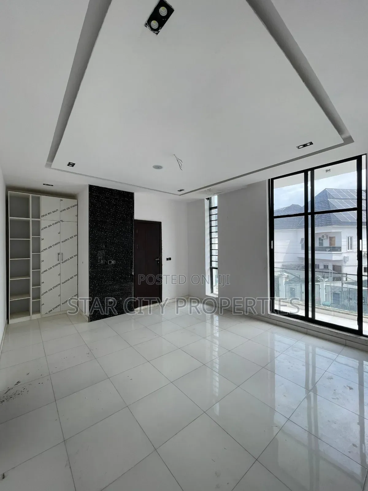 5bdrm House in Orchid Estate, Lekki for sale in Lekki
