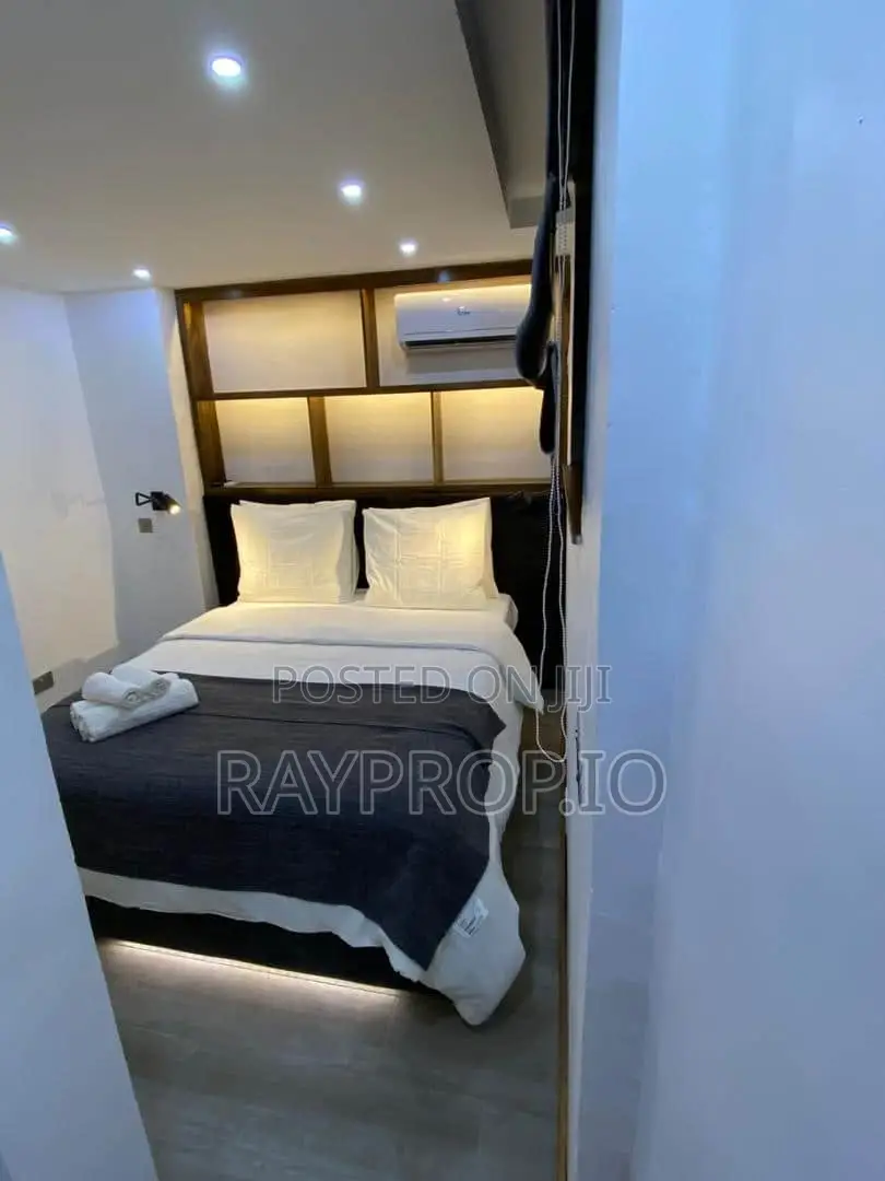 1 Bedroom Shortlet in Ikoyi in Dolphin Estate