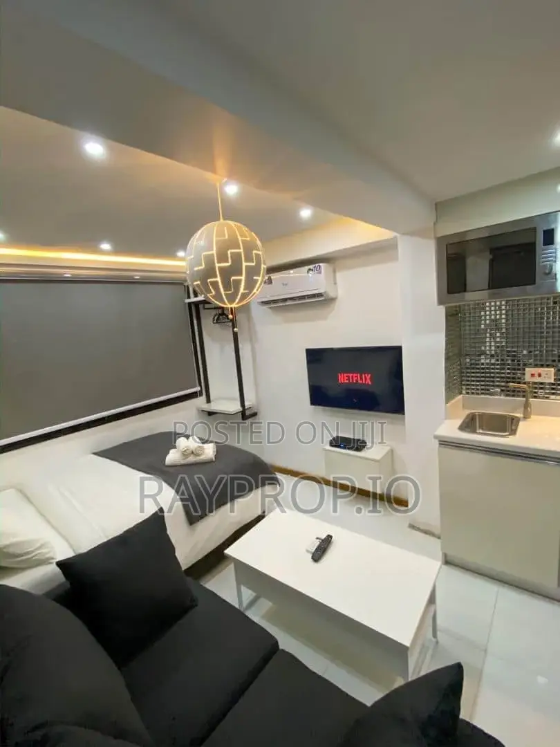 Studio Shortlet in Ikoyi in Dolphin Estate