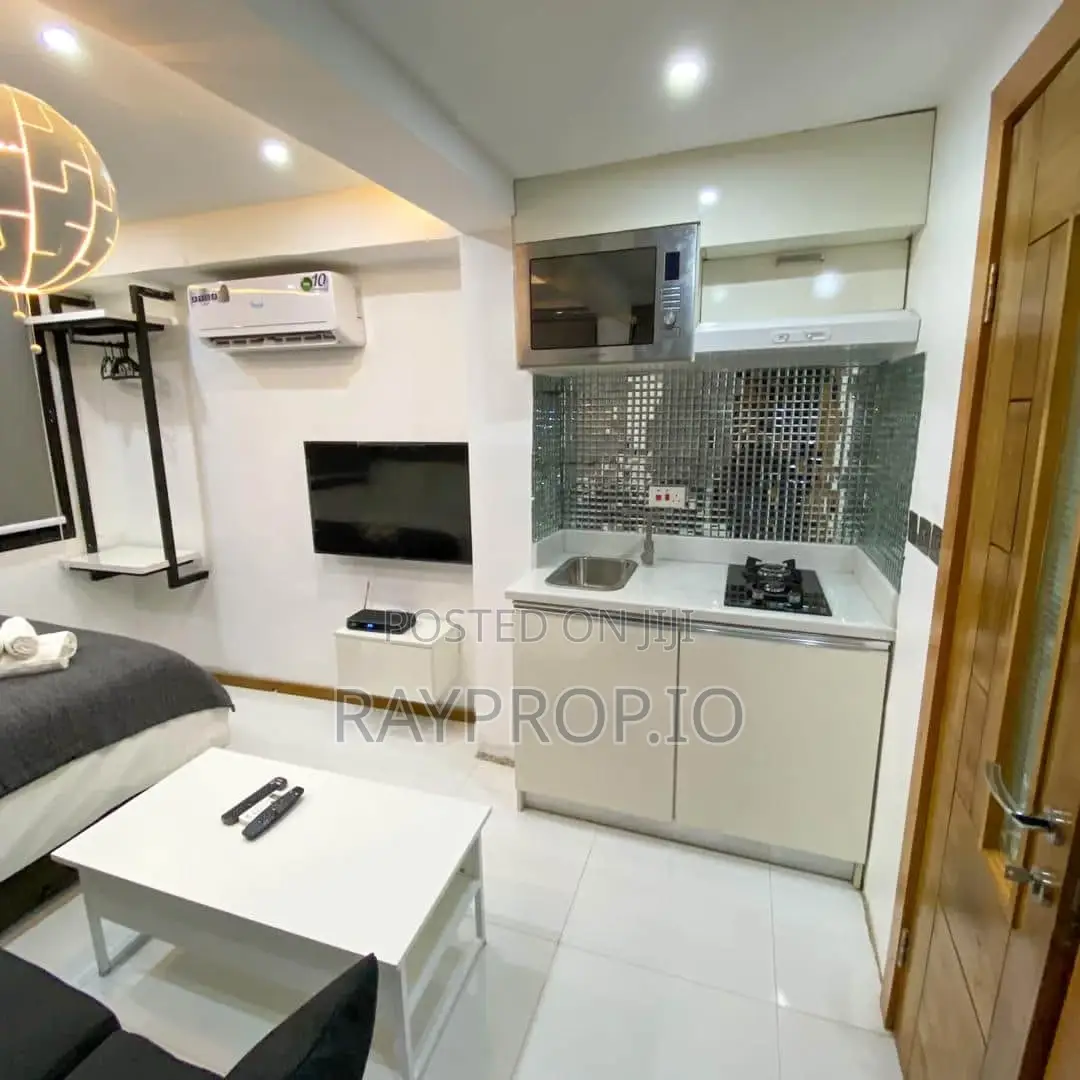 Studio Shortlet in Ikoyi in Dolphin Estate