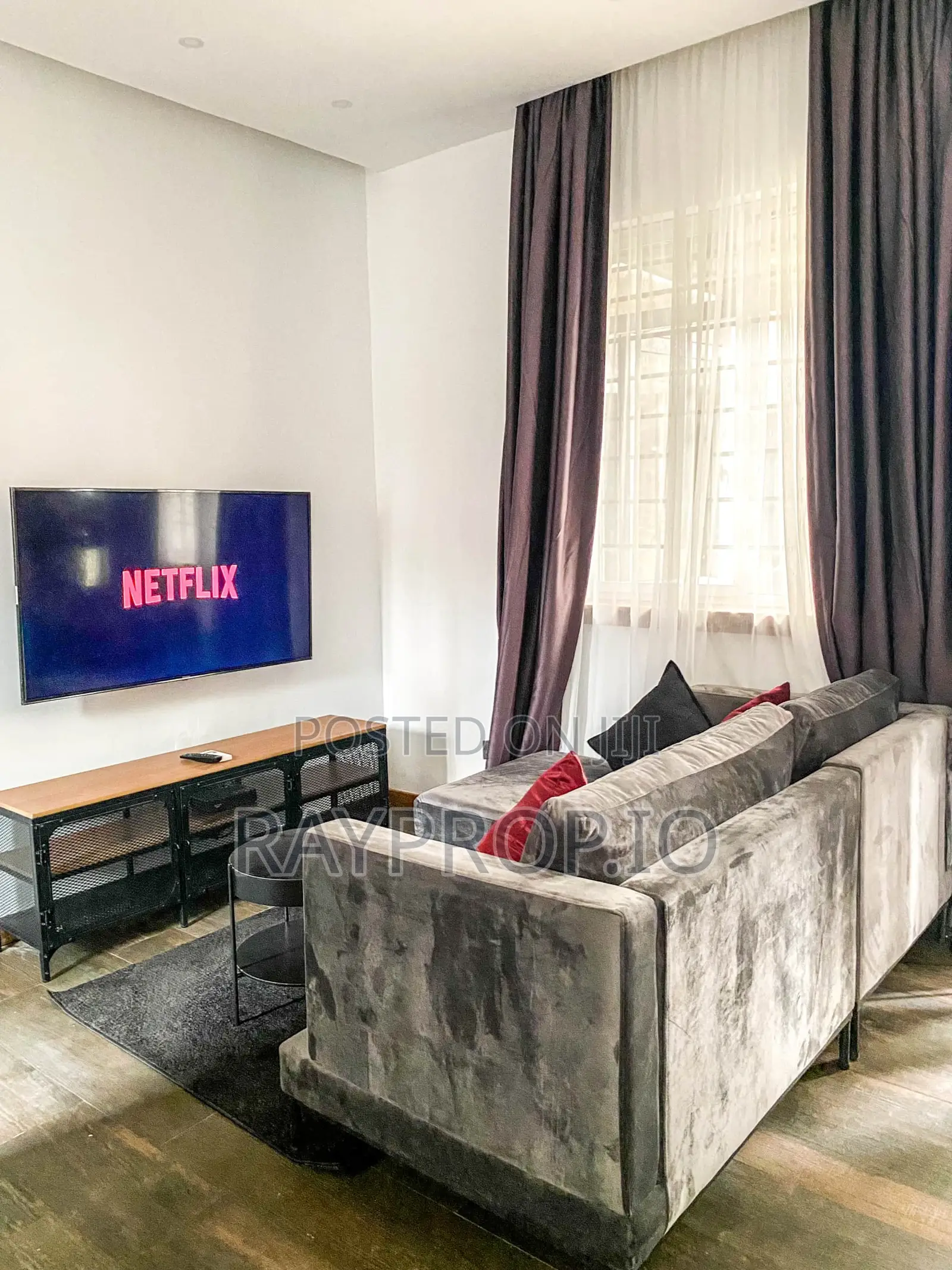 1 Bedroom Shortlet in Lekki in Lekki Phase 1