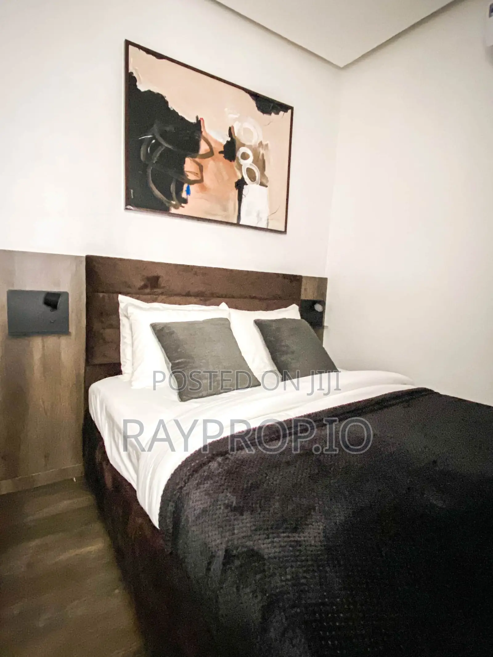 1 Bedroom Shortlet in Lekki in Lekki Phase 1