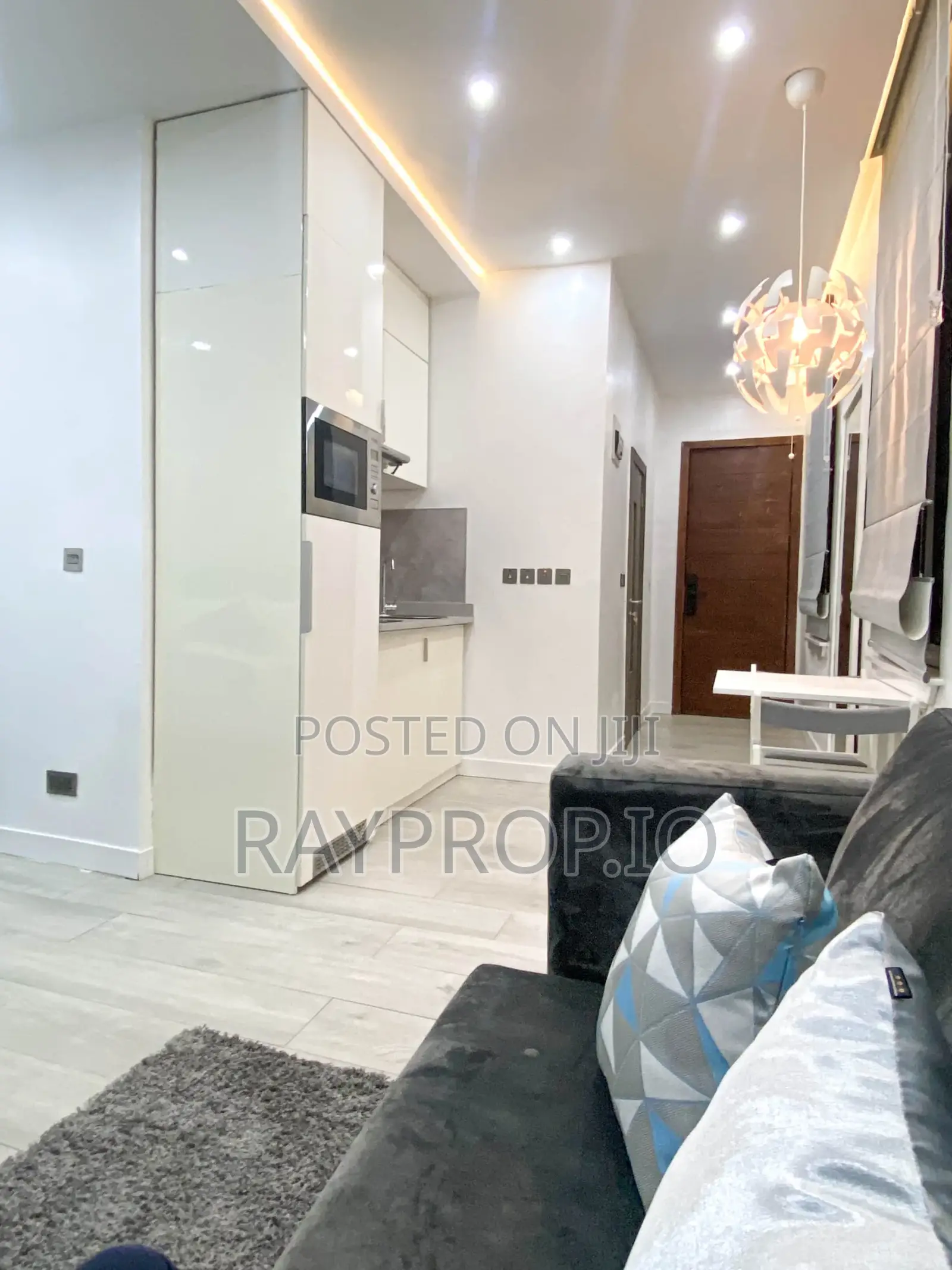 775155lj - Studio Shortlet in Lekki Phase 1 in Lekki Phase 1