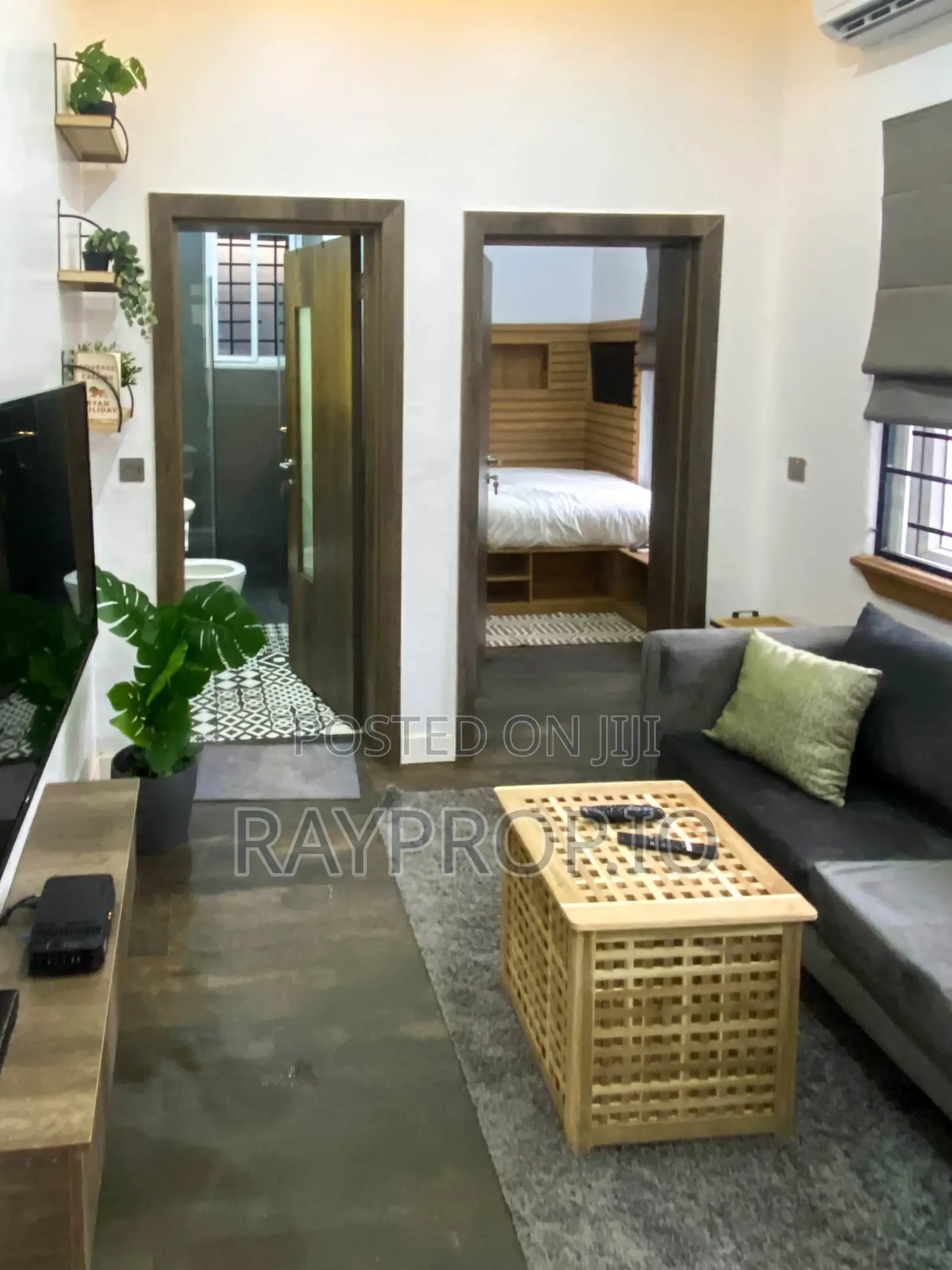 1 Bedroom Shortlet in Lekki Phase 1 in Lekki Phase 1