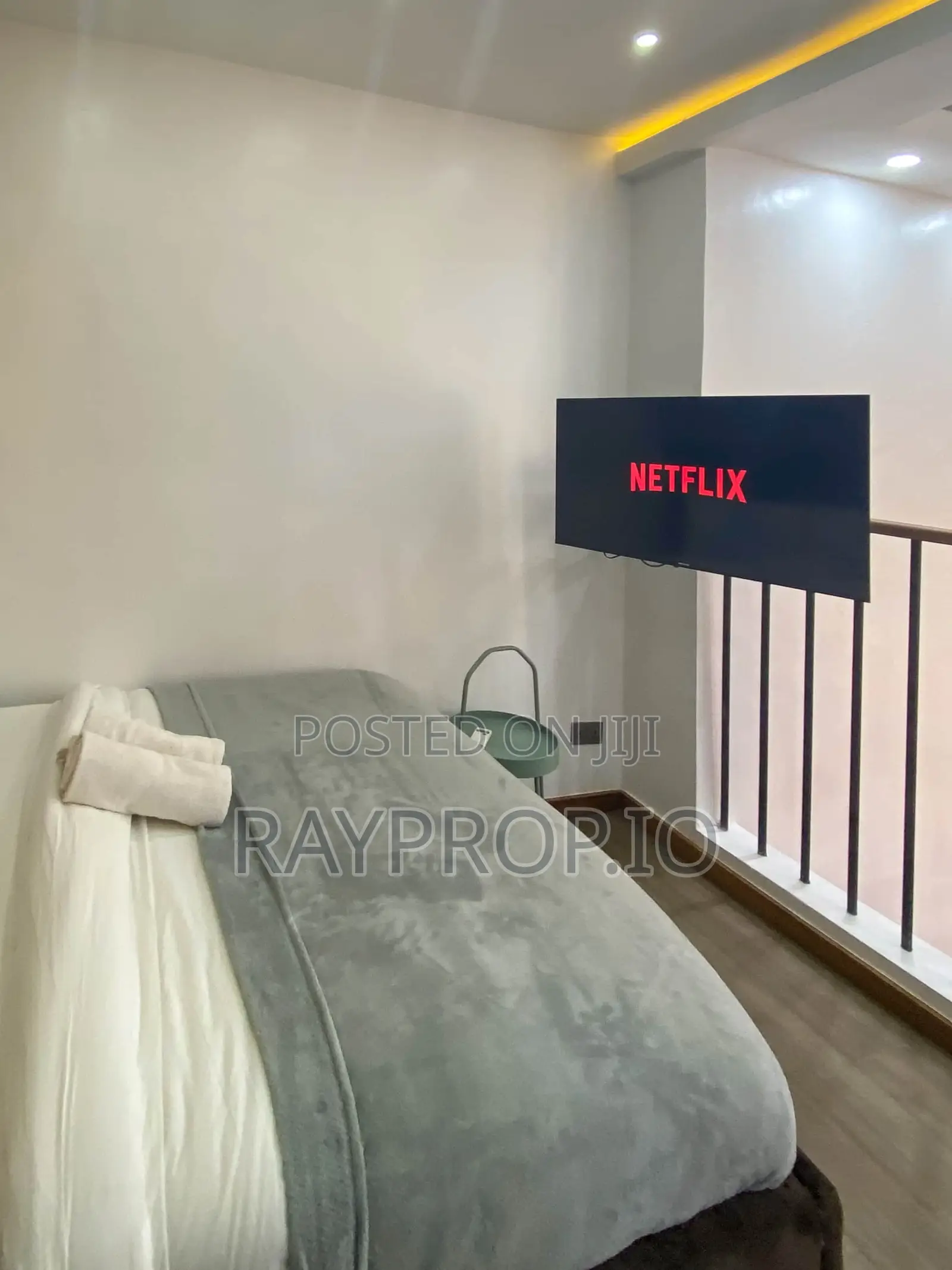 628920wu - 1 Bedroom Shortlet in Lekki Phase 1 in Lekki Phase 1