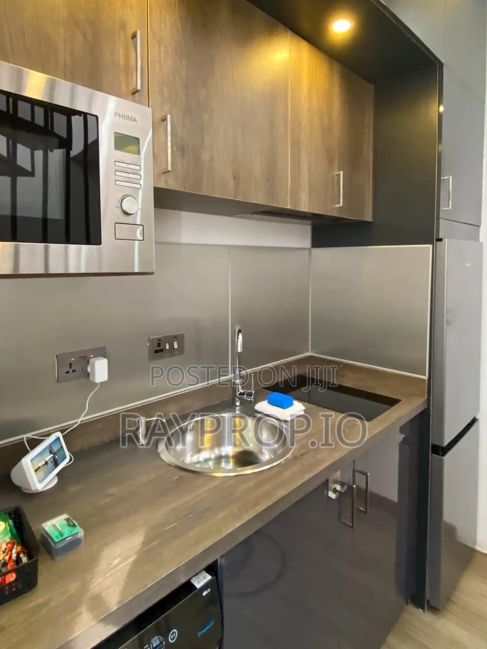 628920wu - 1 Bedroom Shortlet in Lekki Phase 1 in Lekki Phase 1