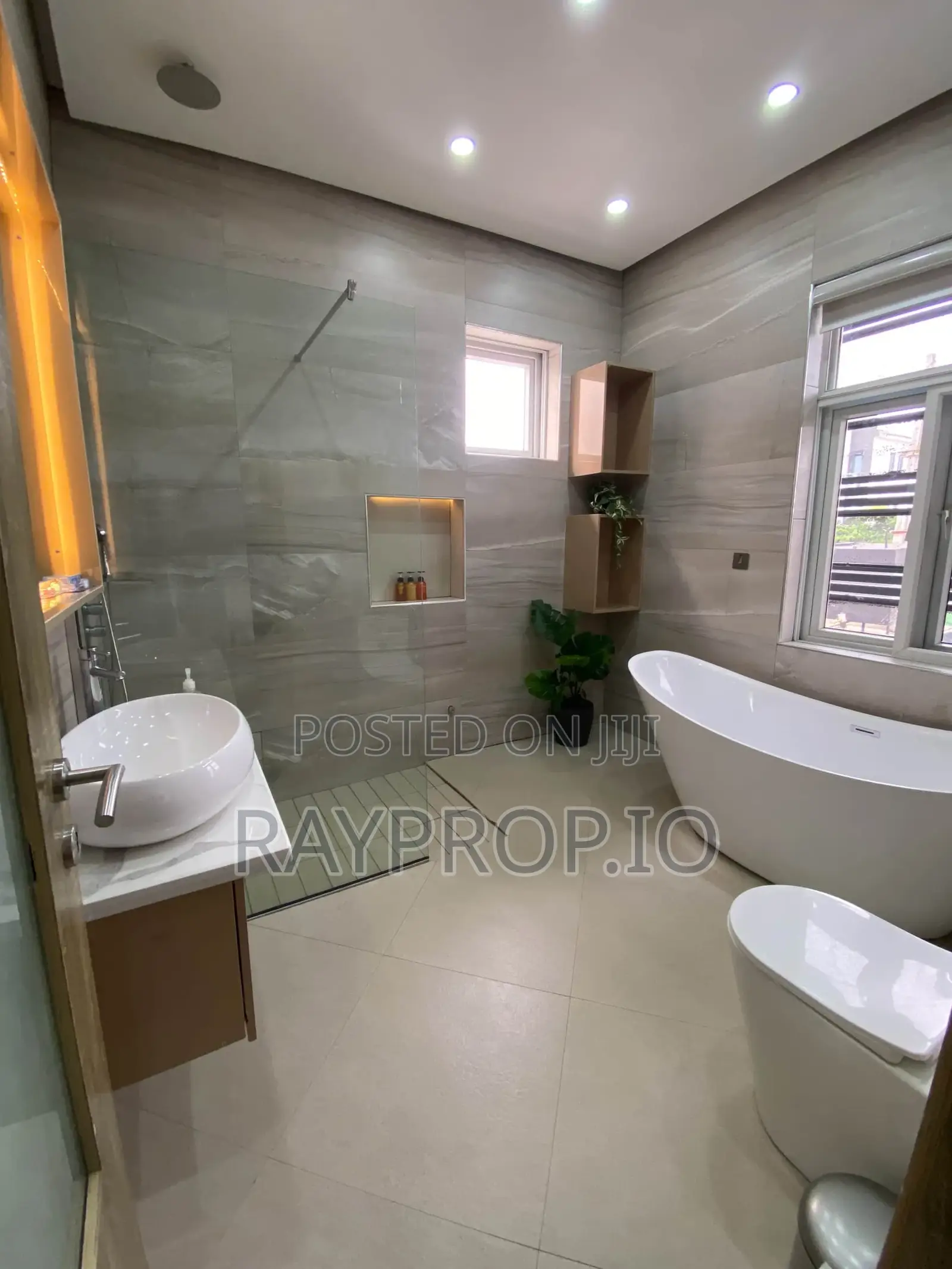 1 Bedroom Shortlet in Lekki Phase 1 in Lekki Phase 1