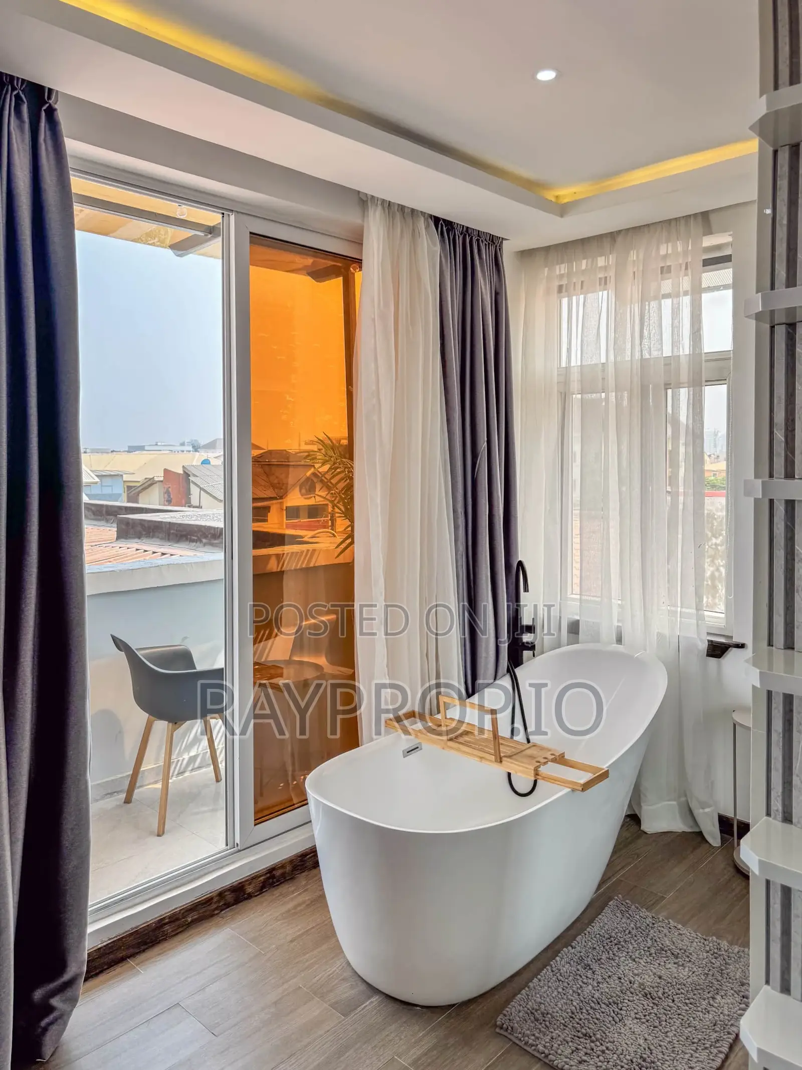1 Bedroom Shortlet in Lekki Phase 1 in Lekki Phase 1