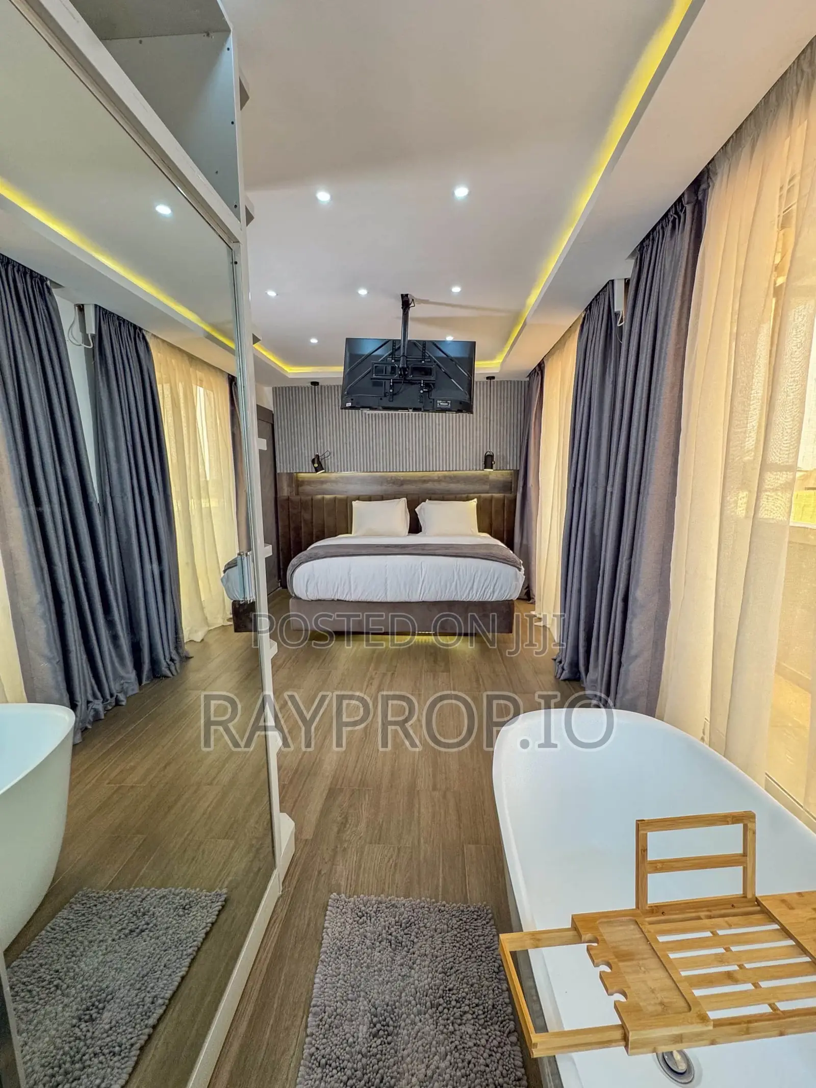 1 Bedroom Shortlet in Lekki Phase 1 in Lekki Phase 1
