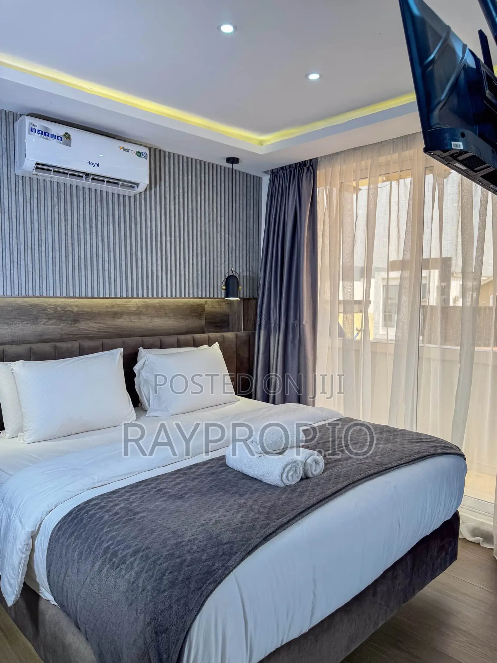 1 Bedroom Shortlet in Lekki Phase 1 in Lekki Phase 1