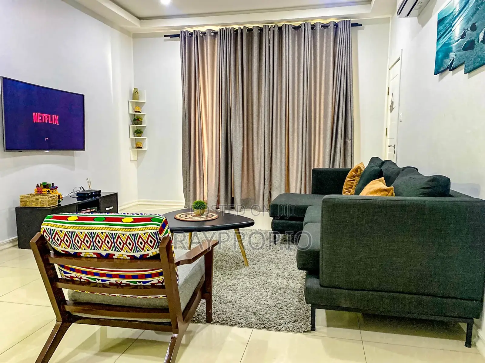 148389xt - 2 Bedroom Shortlet in Ikate Elegushi Lekki in Ikate-Elegushi