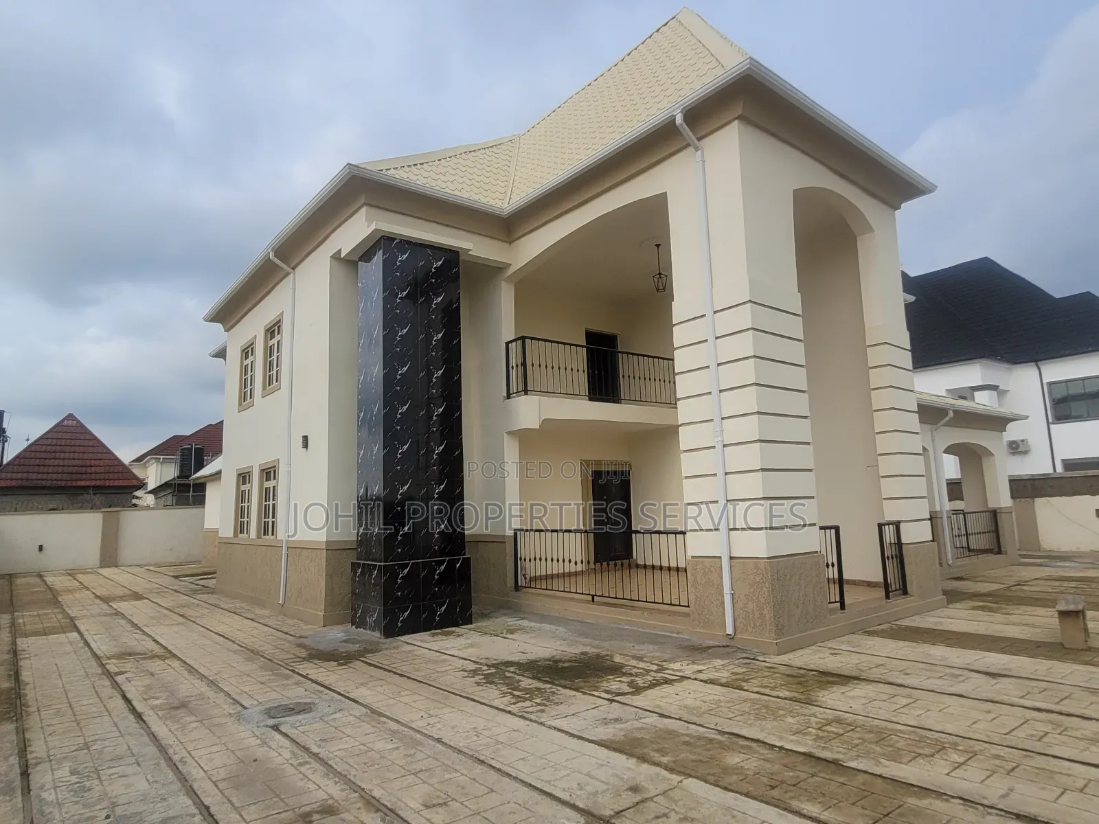 4bdrm Duplex in Dakwo District for rent in Dakwo District