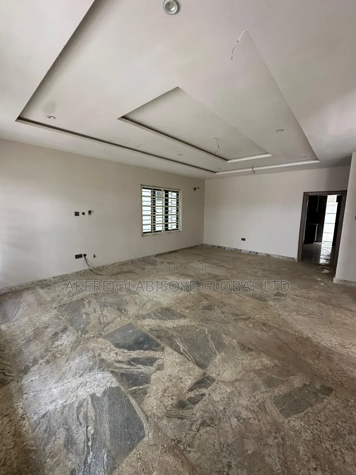5bdrm Duplex in Close To Stella for rent in Life Camp