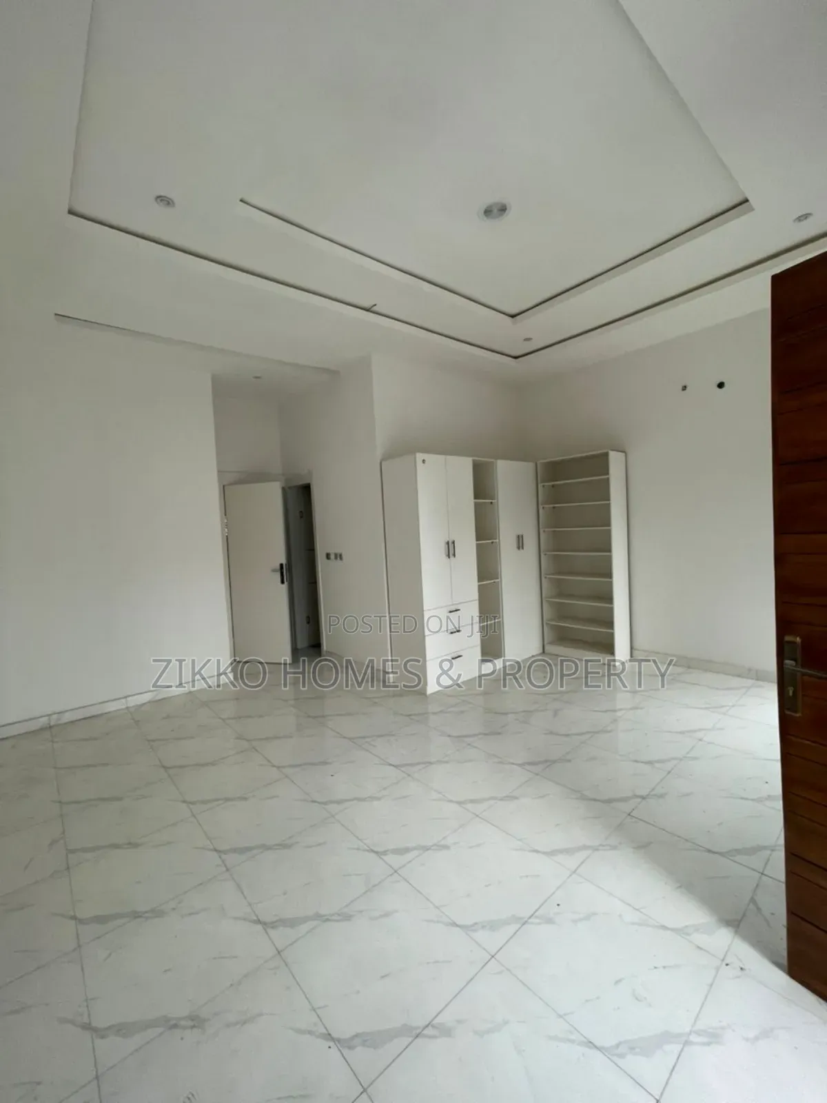 3bdrm Townhouse/Terrace in Ikota, Lekki for sale in Lekki