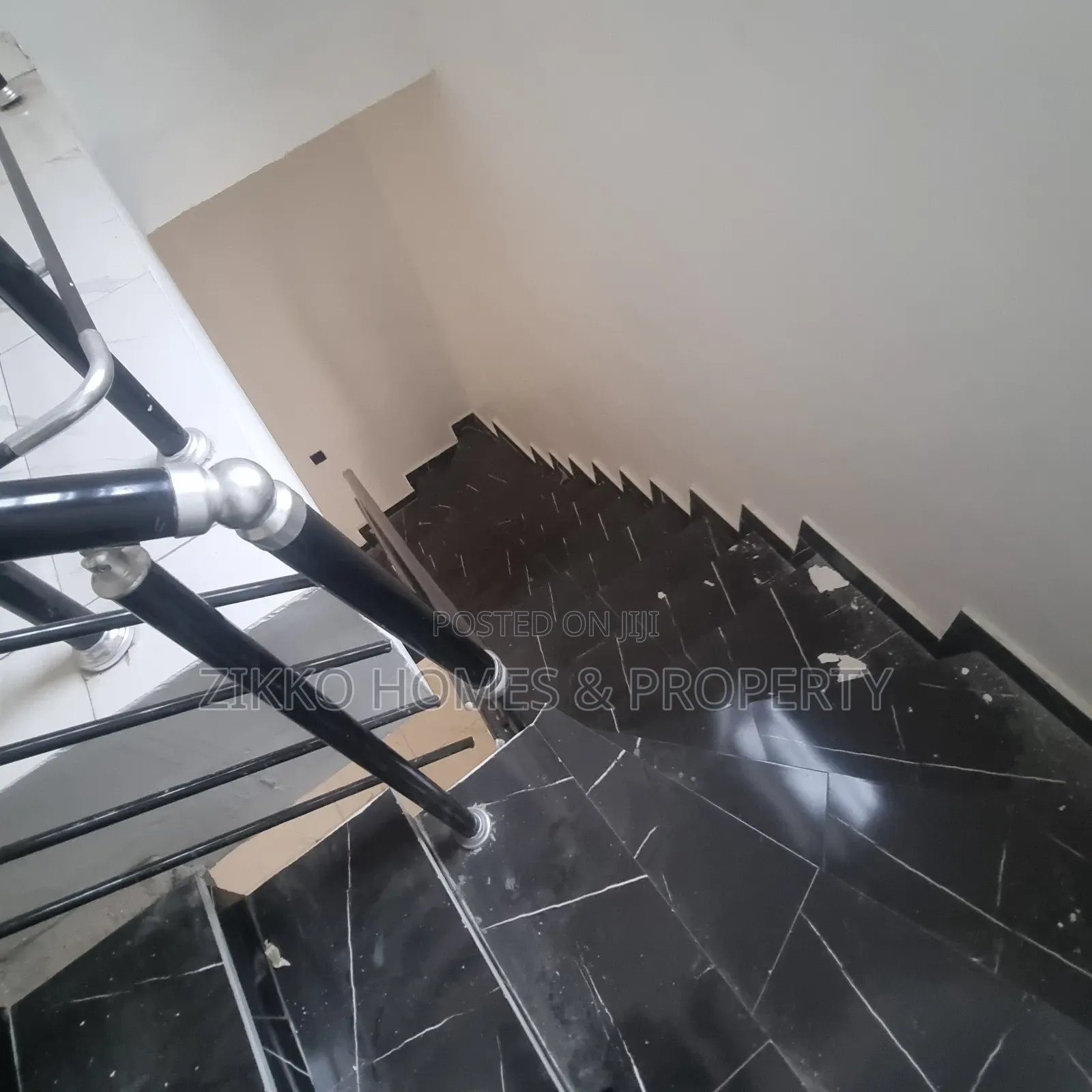 3bdrm Townhouse/Terrace in Ikota, Lekki for sale in Lekki