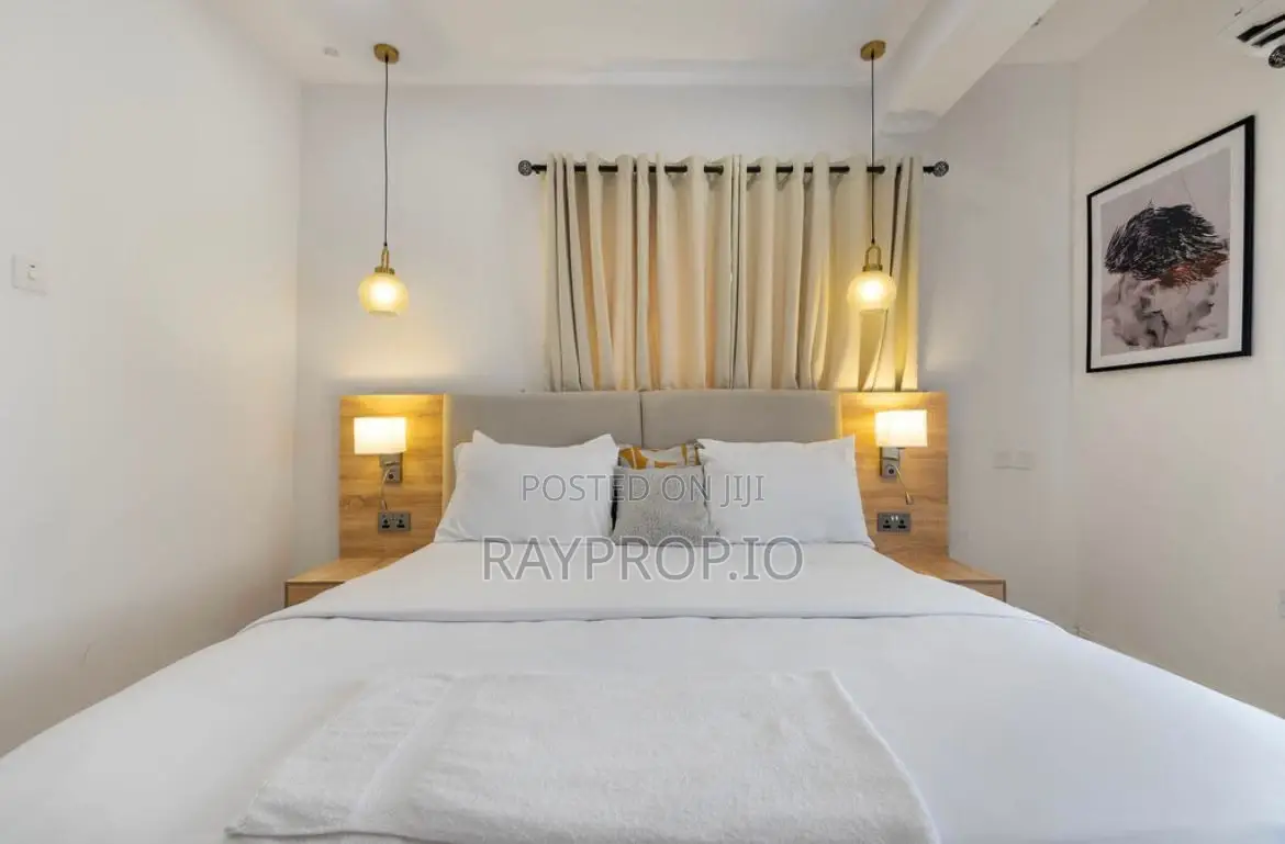 4 Bedroom Shortlet in Lekki Phase 1 in Lekki Phase 1
