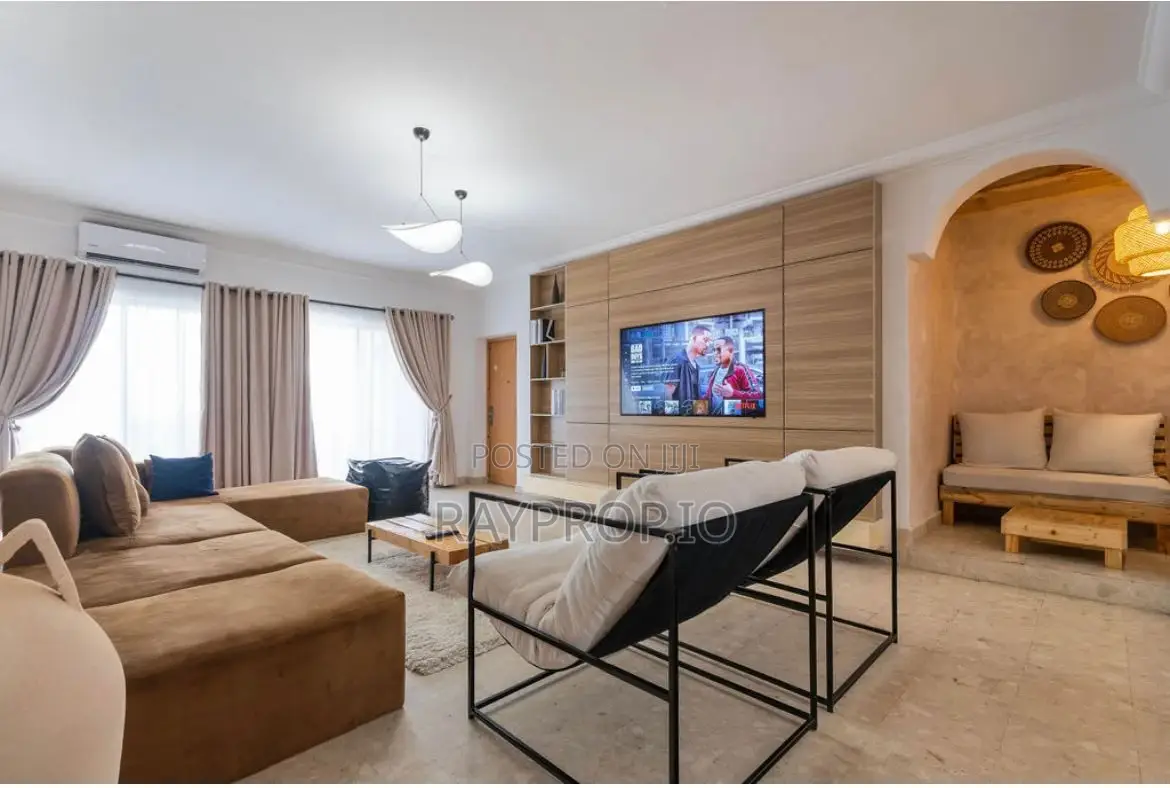 4 Bedroom Shortlet in Lekki Phase 1 in Lekki Phase 1