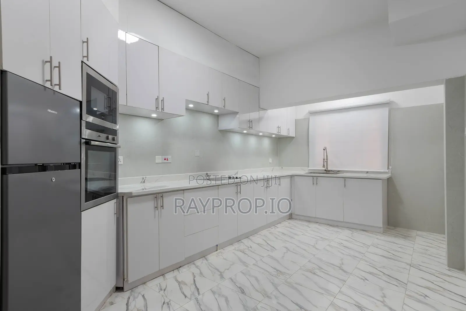 335691xr - 3 Bedroom Shortlet in Lekki Phase 1 in Lekki Phase 1