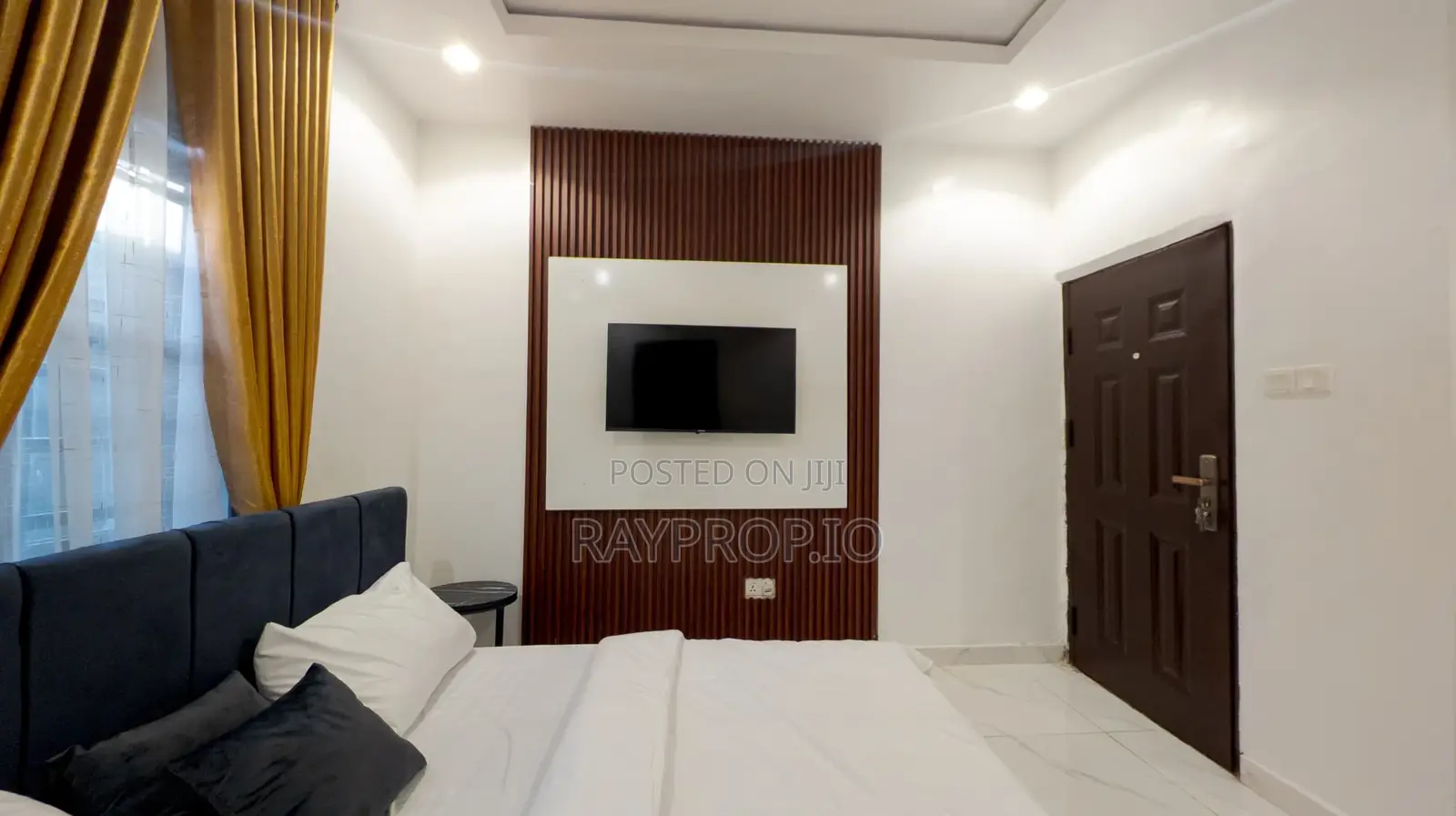 Studio Shortlet in Surulere in Adeniran Ogunsanya