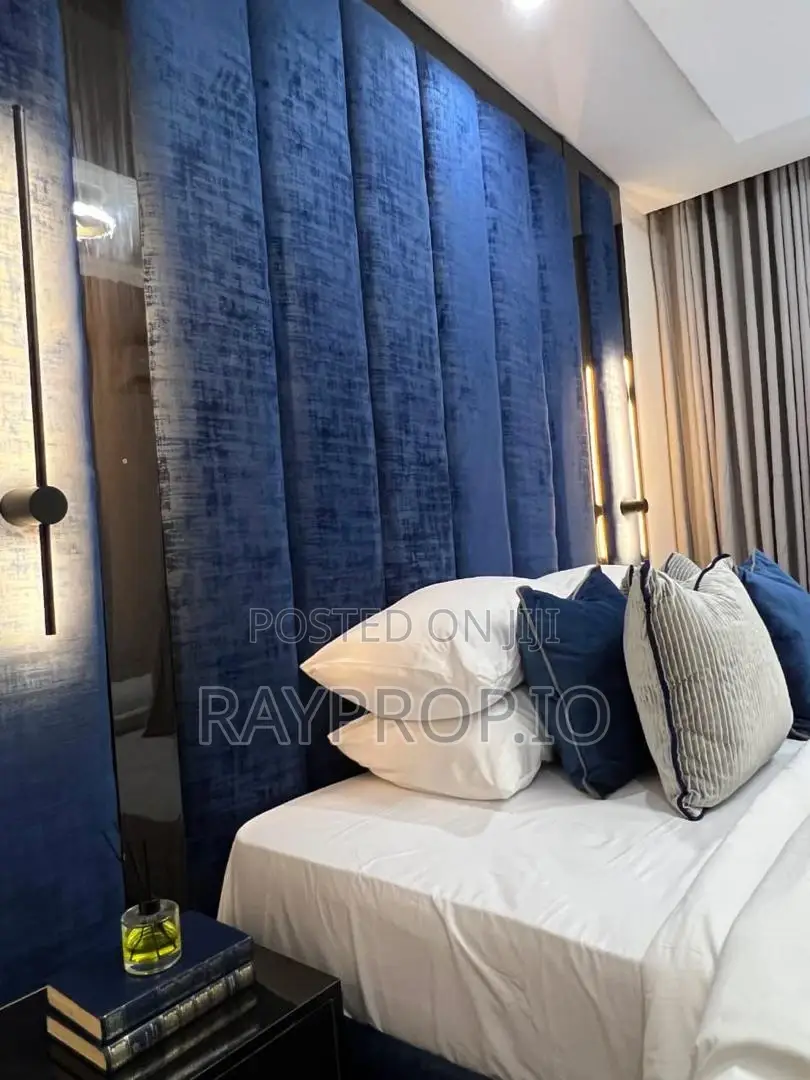 287291sz - 2 Bedroom Shortlet in Magodo in GRA Phase 2 Shangisha