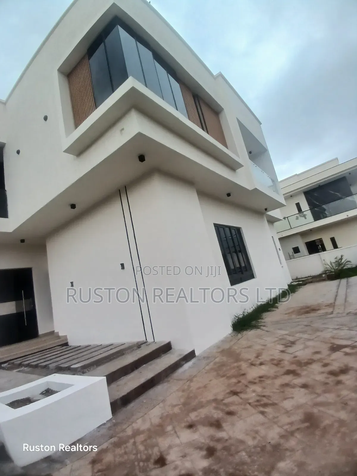 5bdrm Duplex in Ibadan for sale in Ibadan