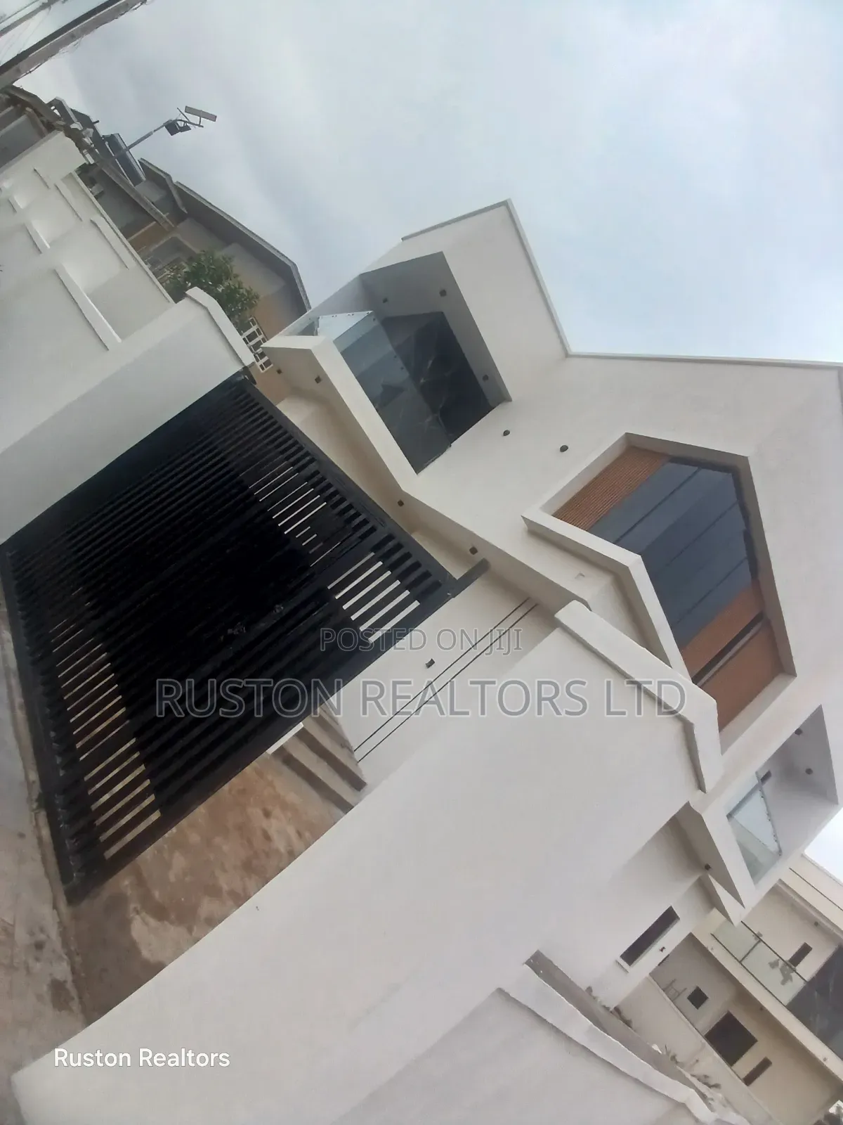5bdrm Duplex in Ibadan for sale in Ibadan