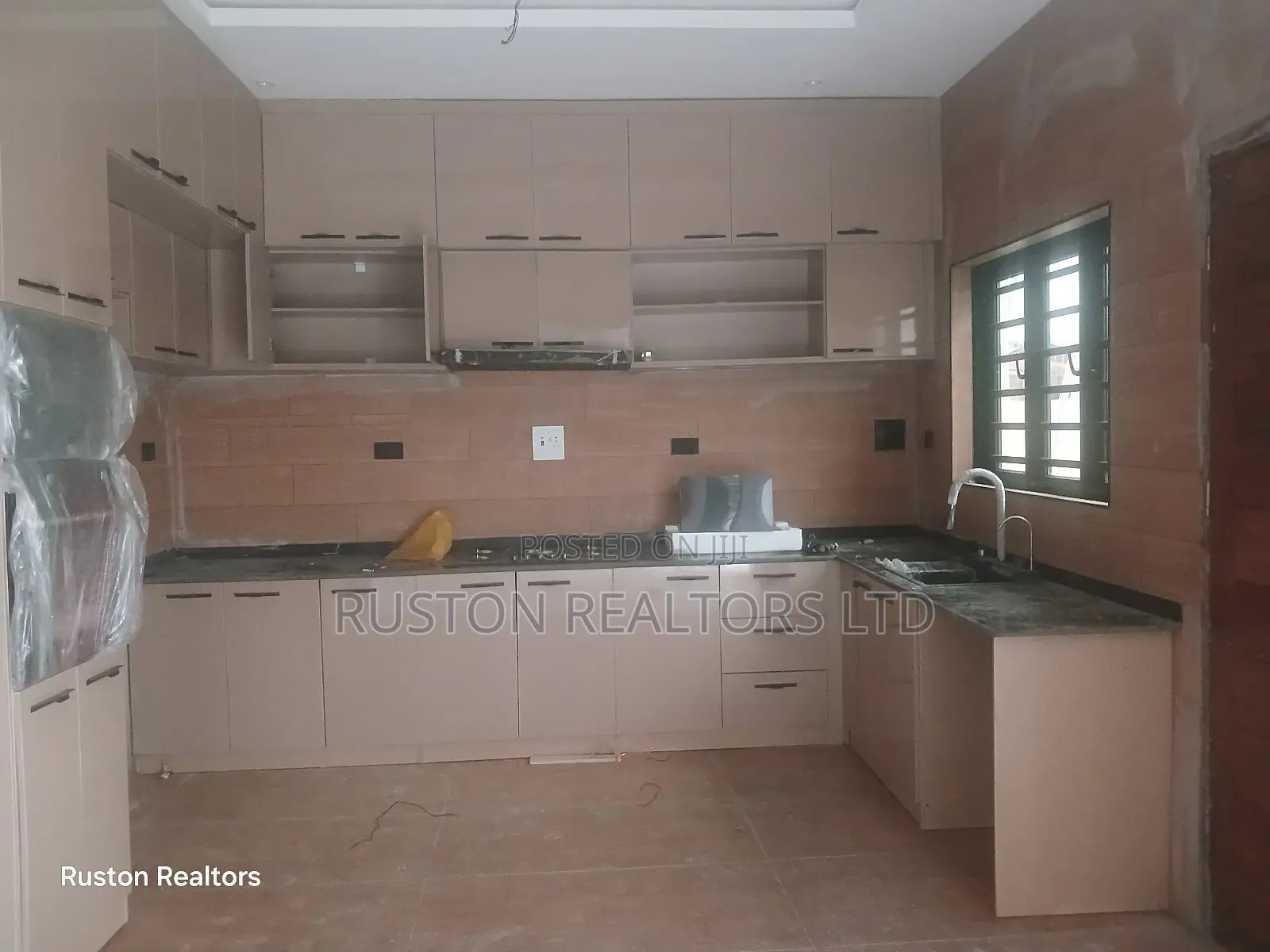 5bdrm Duplex in Ibadan for sale in Ibadan