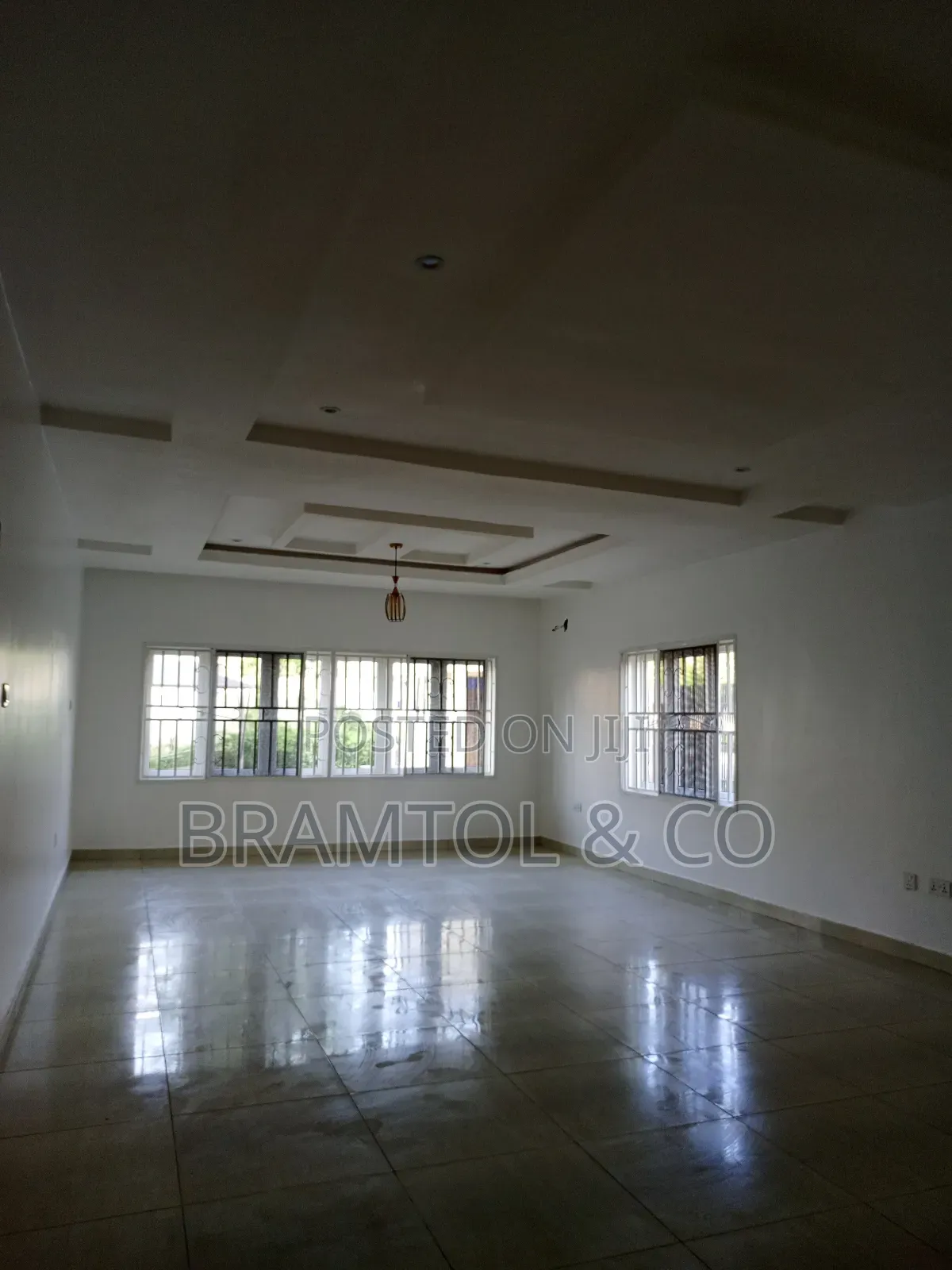 4bdrm Townhouse / Terrace in Durumi for rent in Durumi