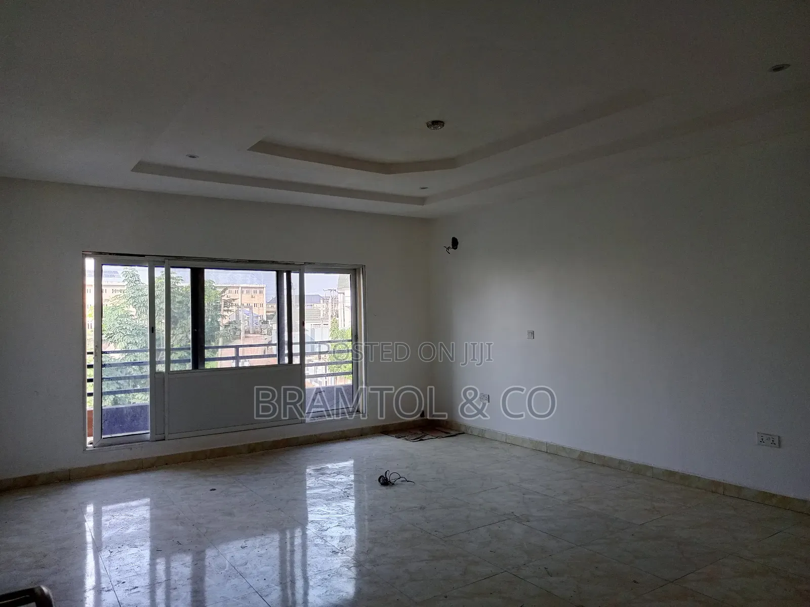 4bdrm Townhouse / Terrace in Durumi for rent in Durumi