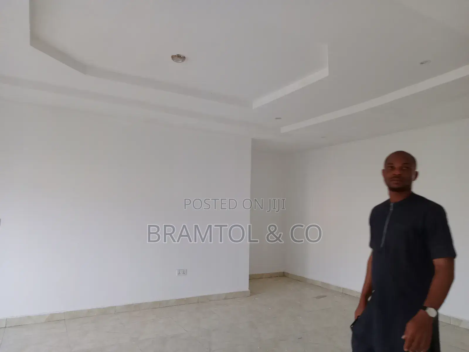 4bdrm Townhouse / Terrace in Durumi for rent in Durumi