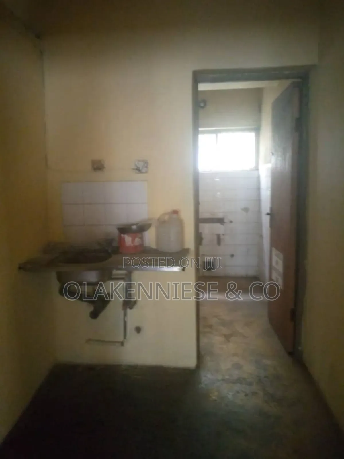 200sqm Ground Floor Open Plan Office Space in Yaba