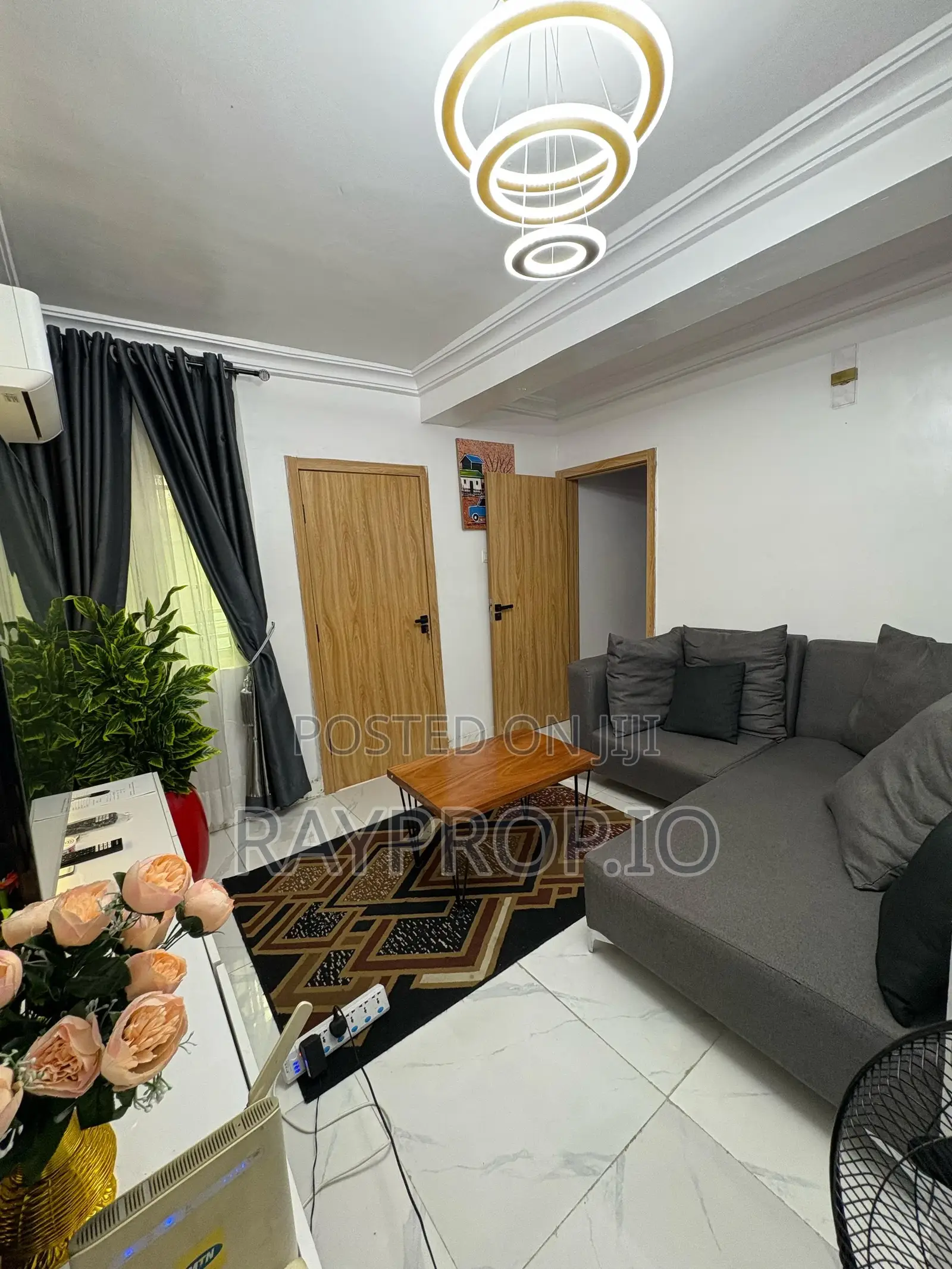 067680cq - 1 Bedroom Shortlet in Yaba in Akoka