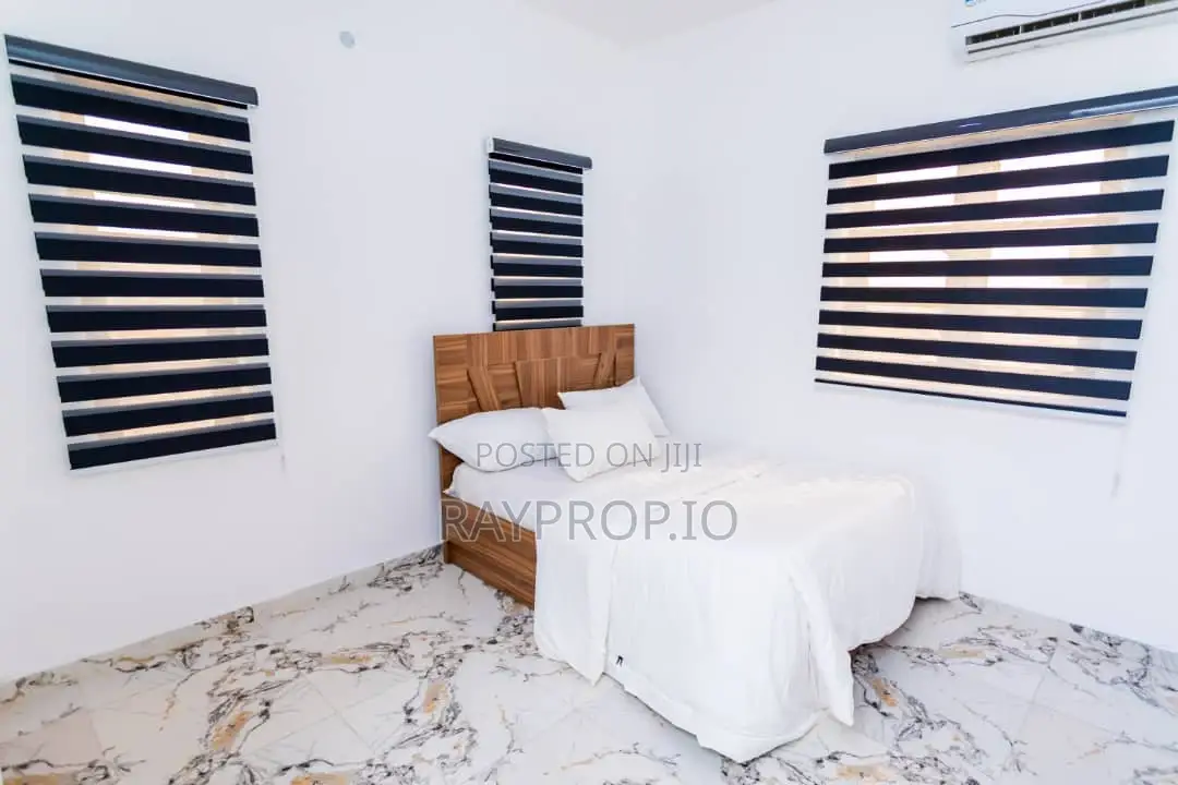 251992al - 2 Bedroom Shortlet in Ilupeju in Coker Road