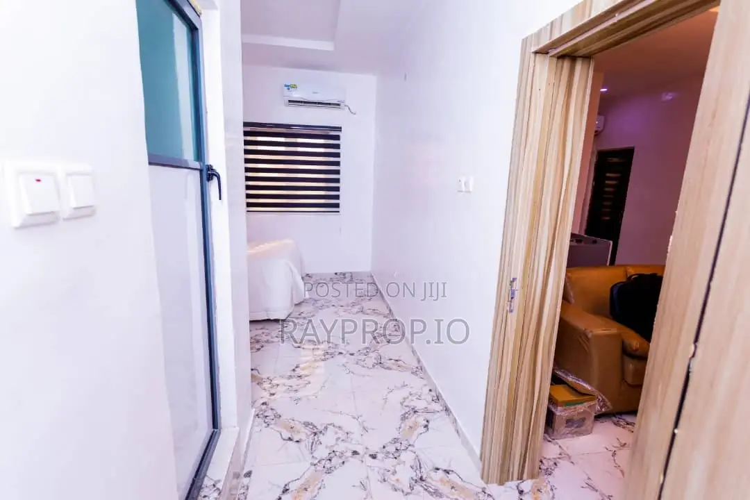 251992al - 2 Bedroom Shortlet in Ilupeju in Coker Road