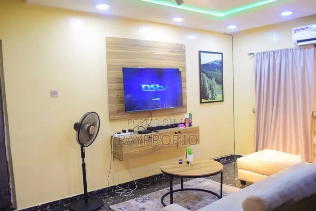 251993al - 2 Bedroom Shortlet Ilupeju in Coker Road