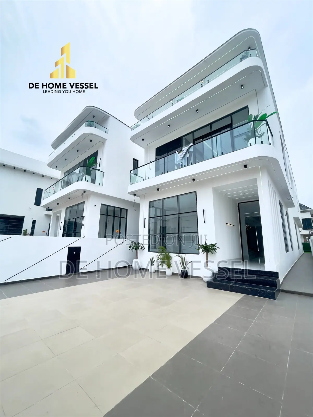 5bdrm Duplex in Lekki for sale in Lekki