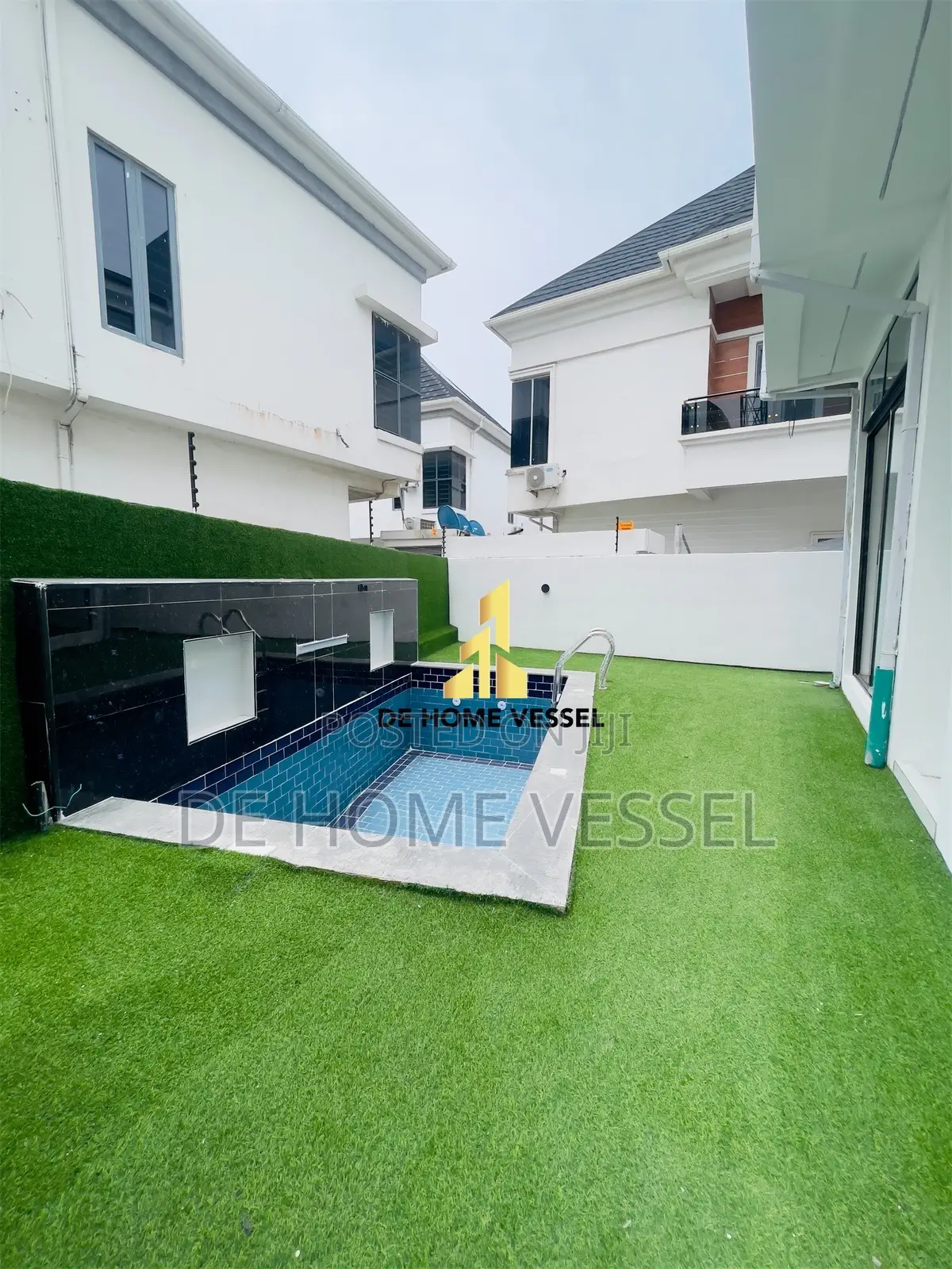 5bdrm Duplex in Lekki for sale in Lekki